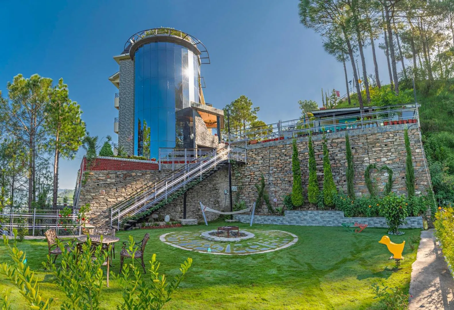 Garden in Kanishka Retreat Resort Chail