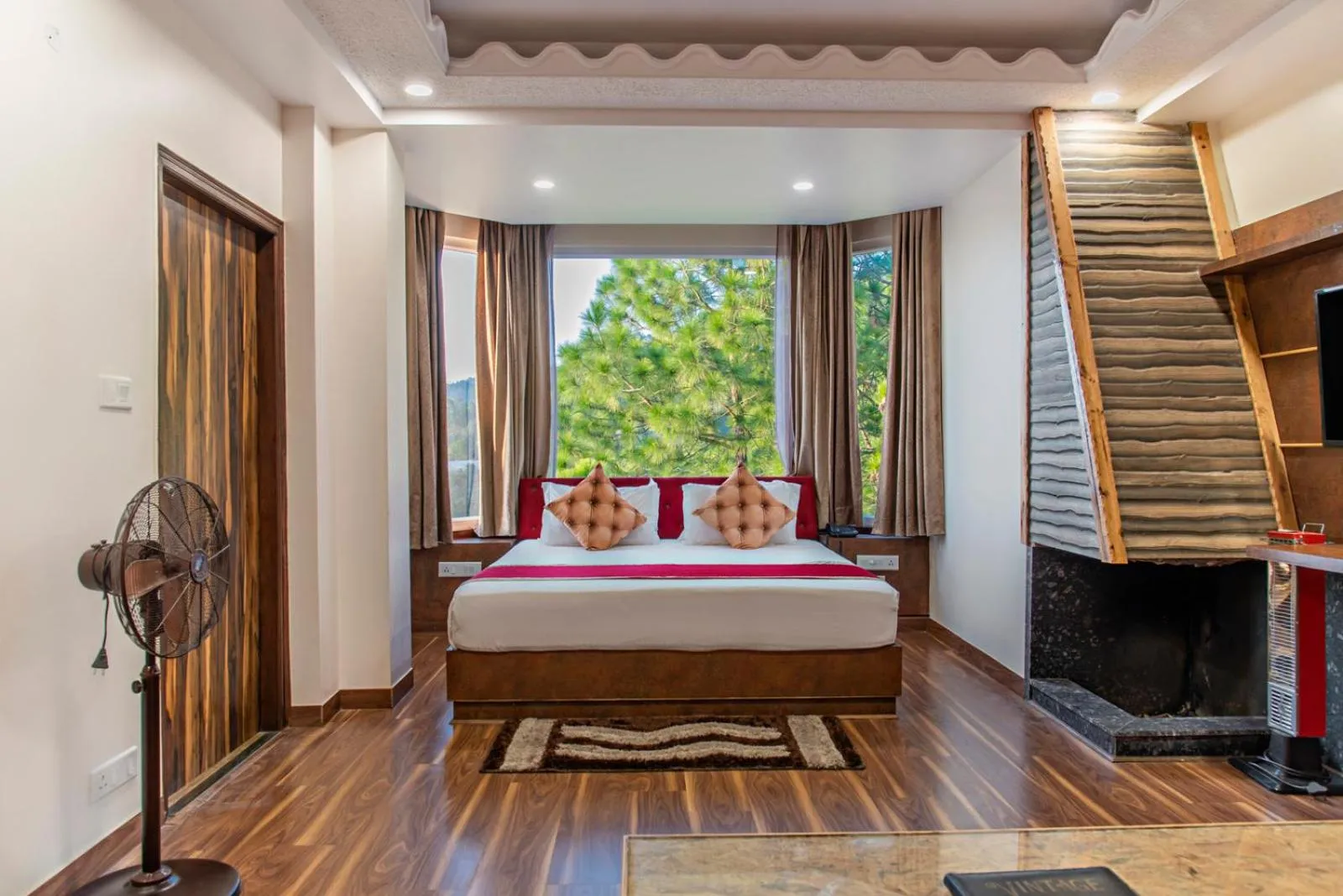 Bed in Kanishka Retreat Resort Chail