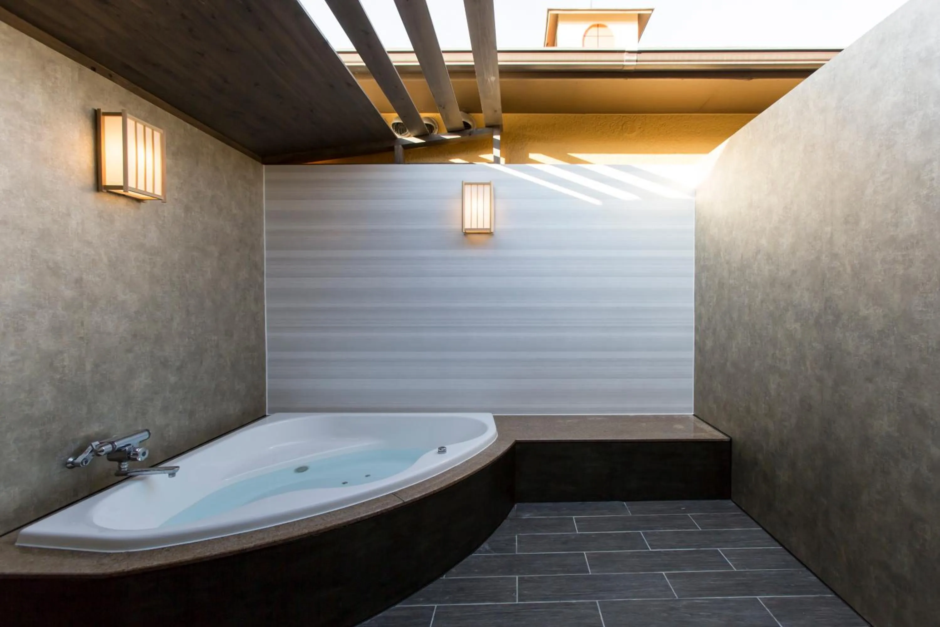 Open Air Bath in Tsuki no Yado Kaguya