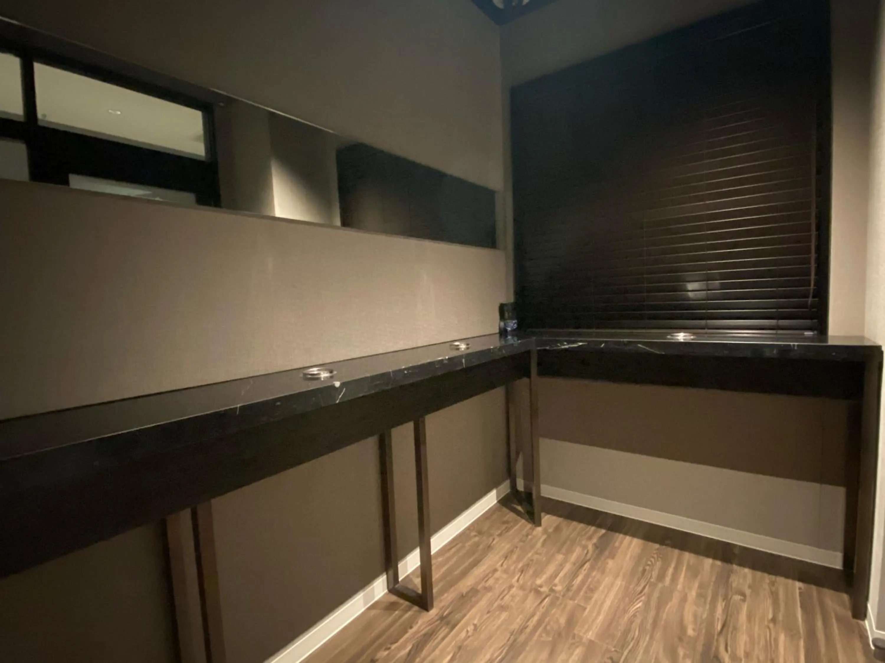 Business facilities in Kobe Plaza Hotel West