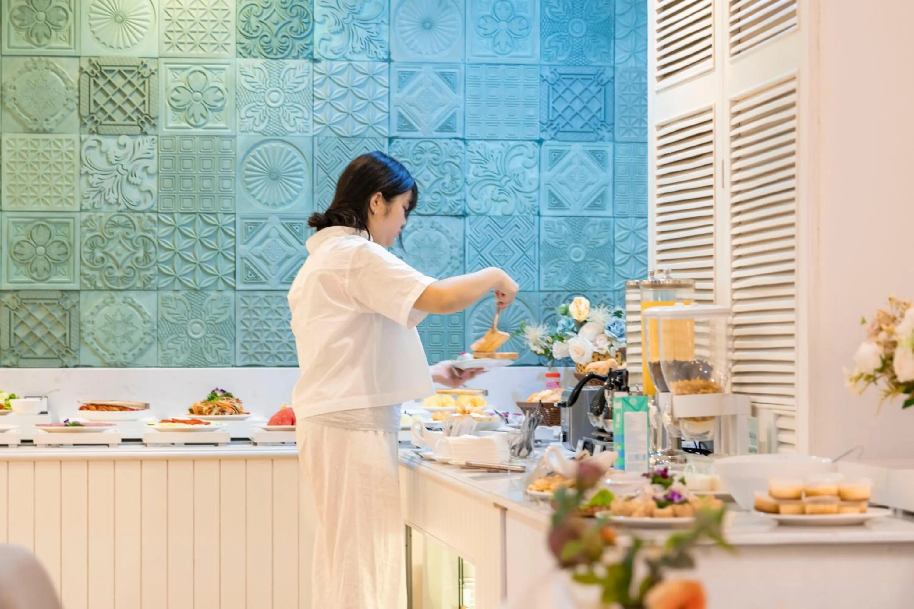 Breakfast in Minasi HanoiOi Lakeside Hotel