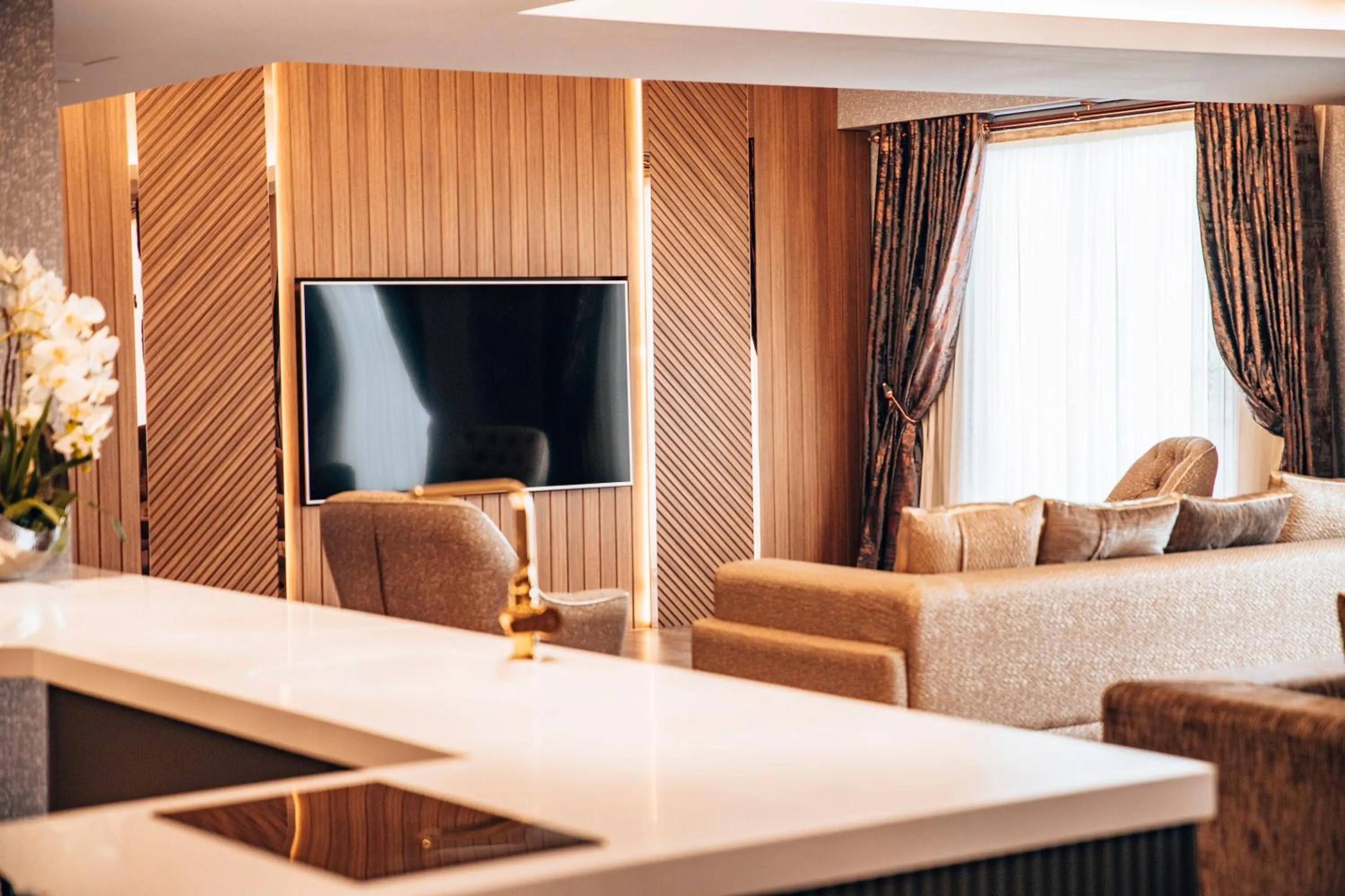 ADEMPİRA TERMAL&SPAHOTEL