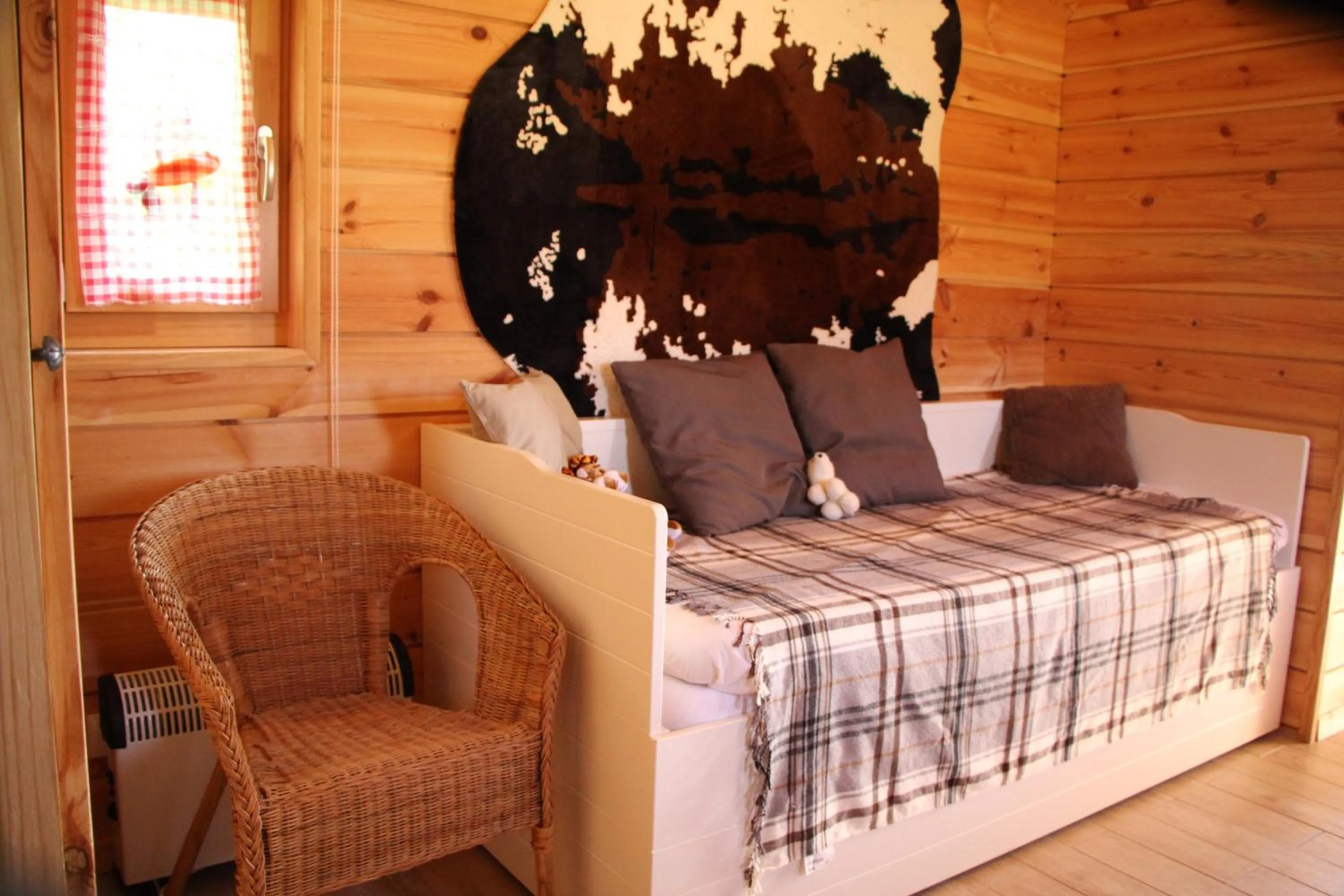 Living room, Bed in Western City Troyes