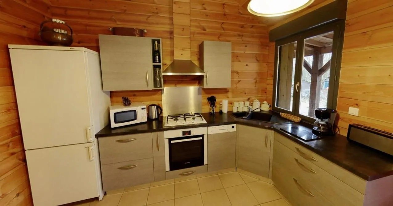 Kitchen or kitchenette in Western City Troyes