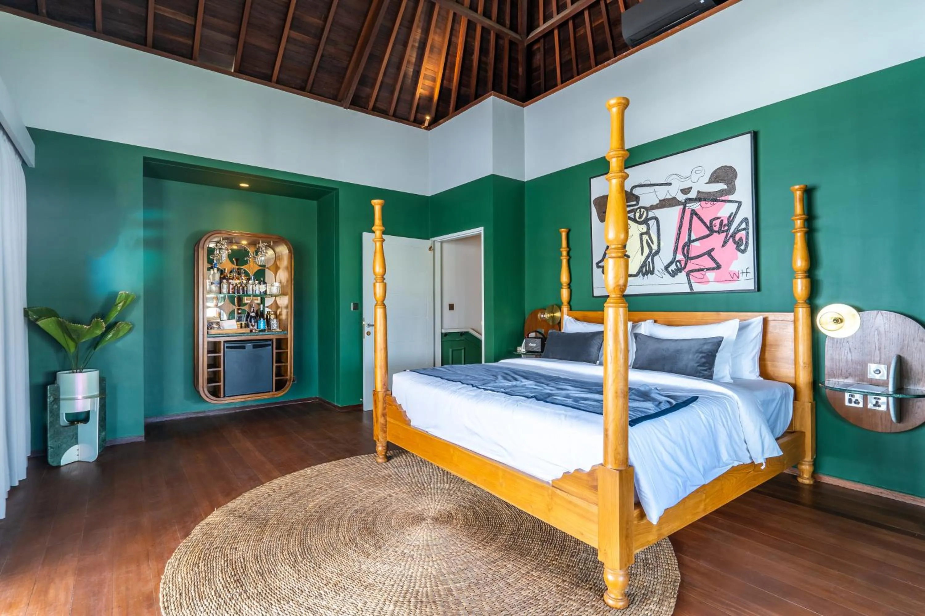 Bed in Ulu Cliffhouse