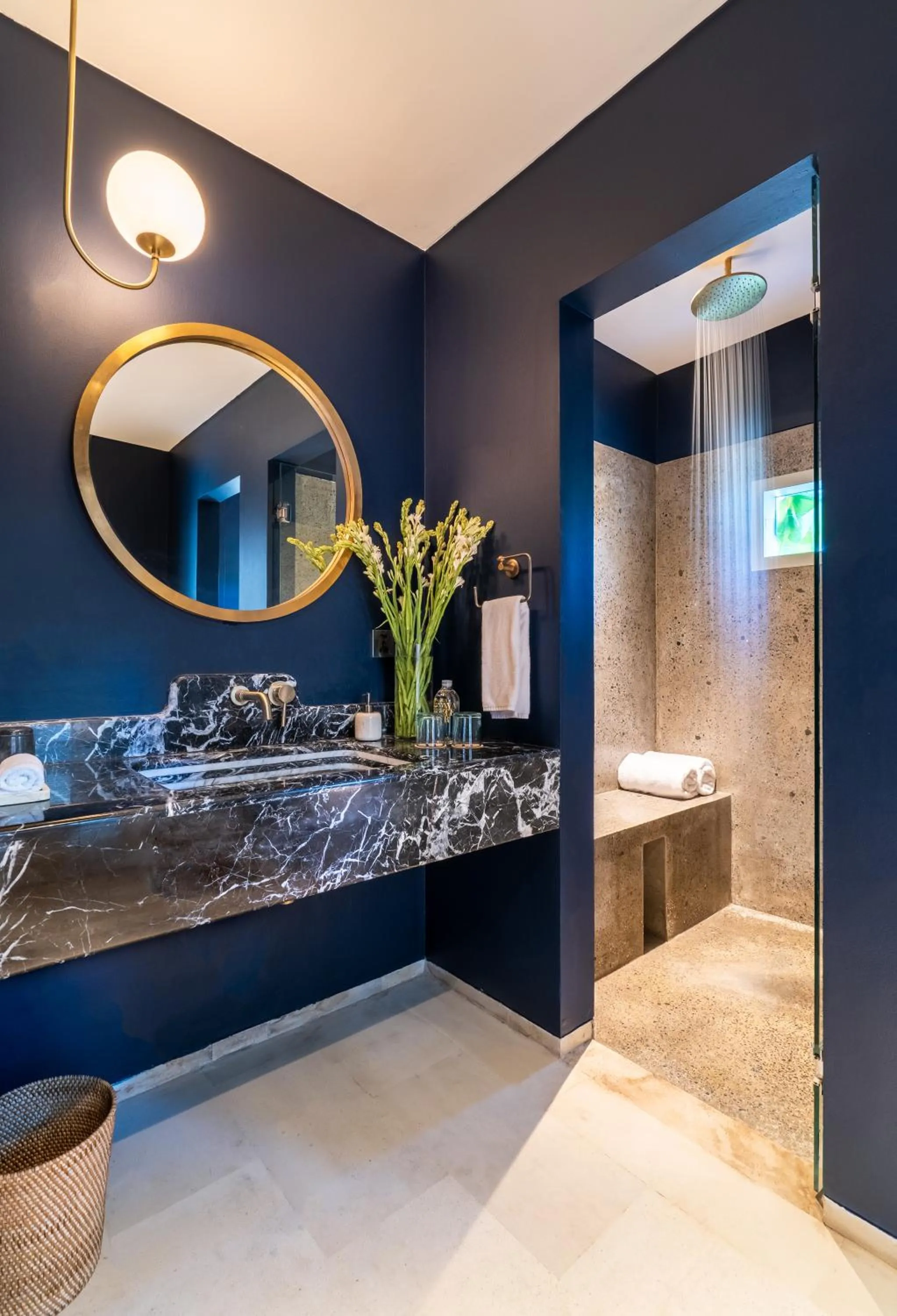 Bathroom in Ulu Cliffhouse