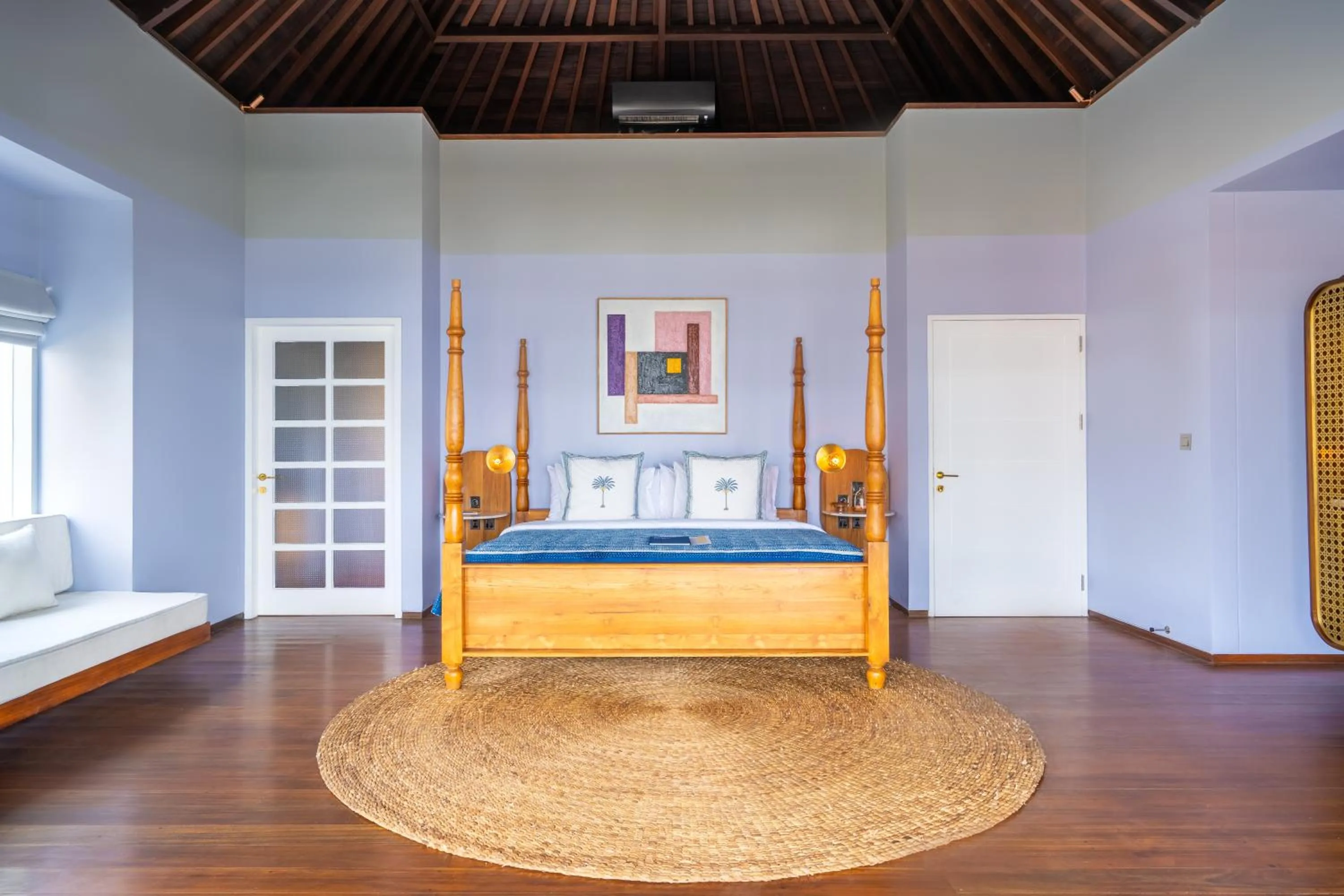 Living room, Bed in Ulu Cliffhouse