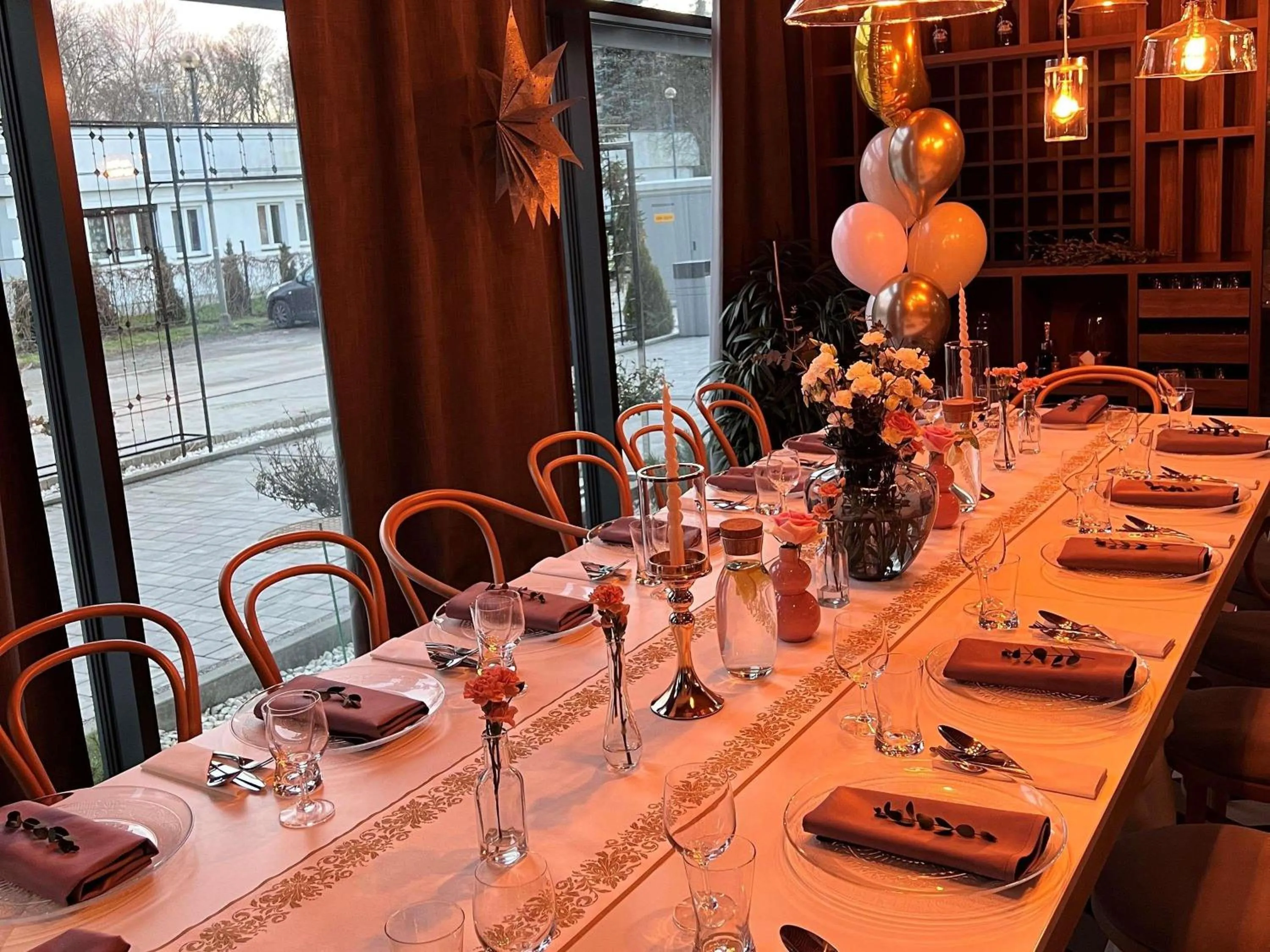 Restaurant/places to eat in ibis Styles Kraków East