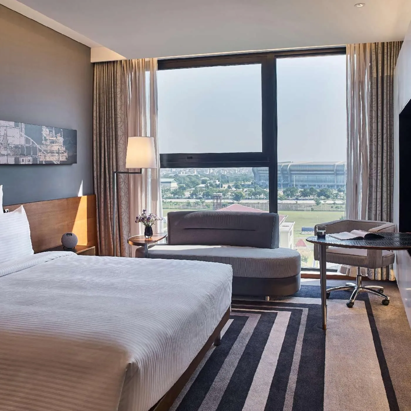 Bedroom in Mingalar Mandalay Hotel