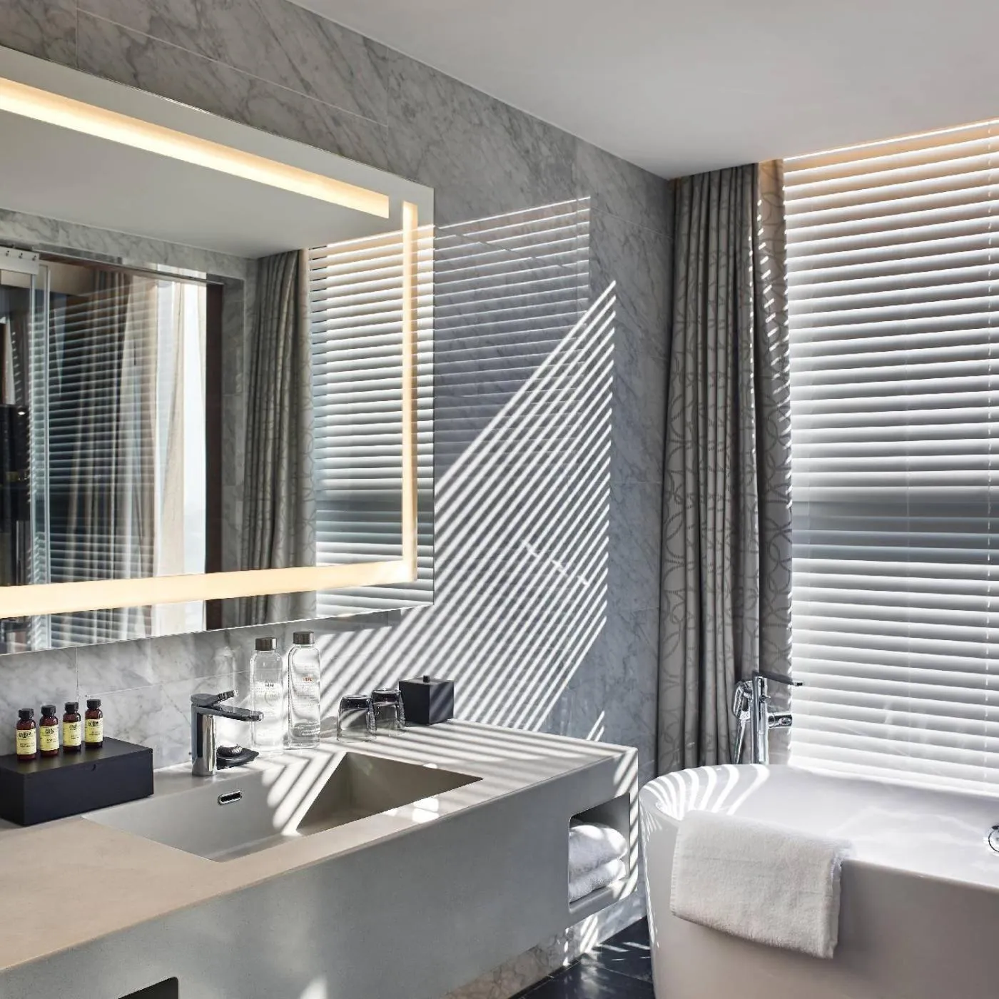 Bathroom in Mingalar Mandalay Hotel