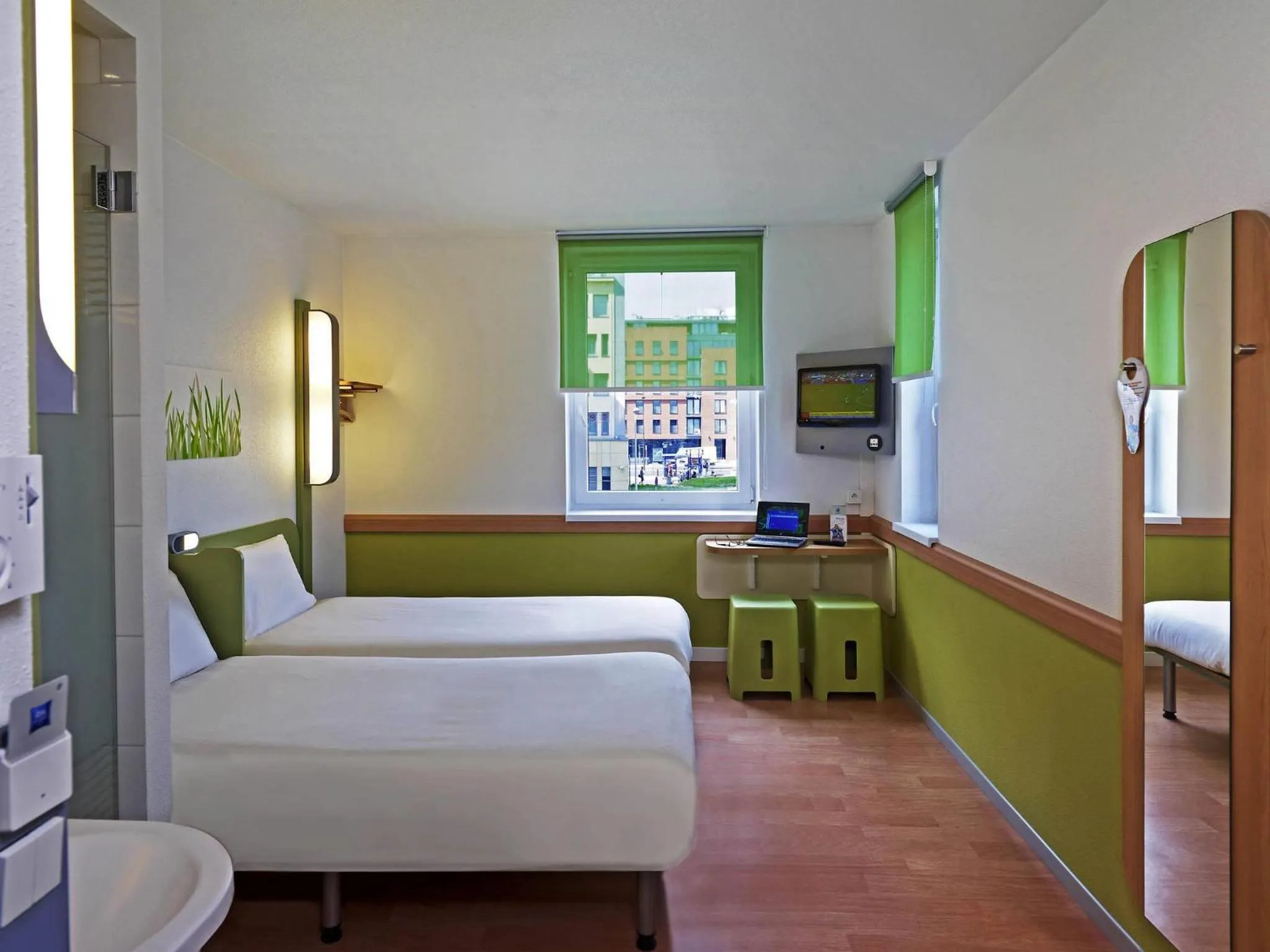 Bedroom, Bed in ibis budget Krakow Stare Miasto