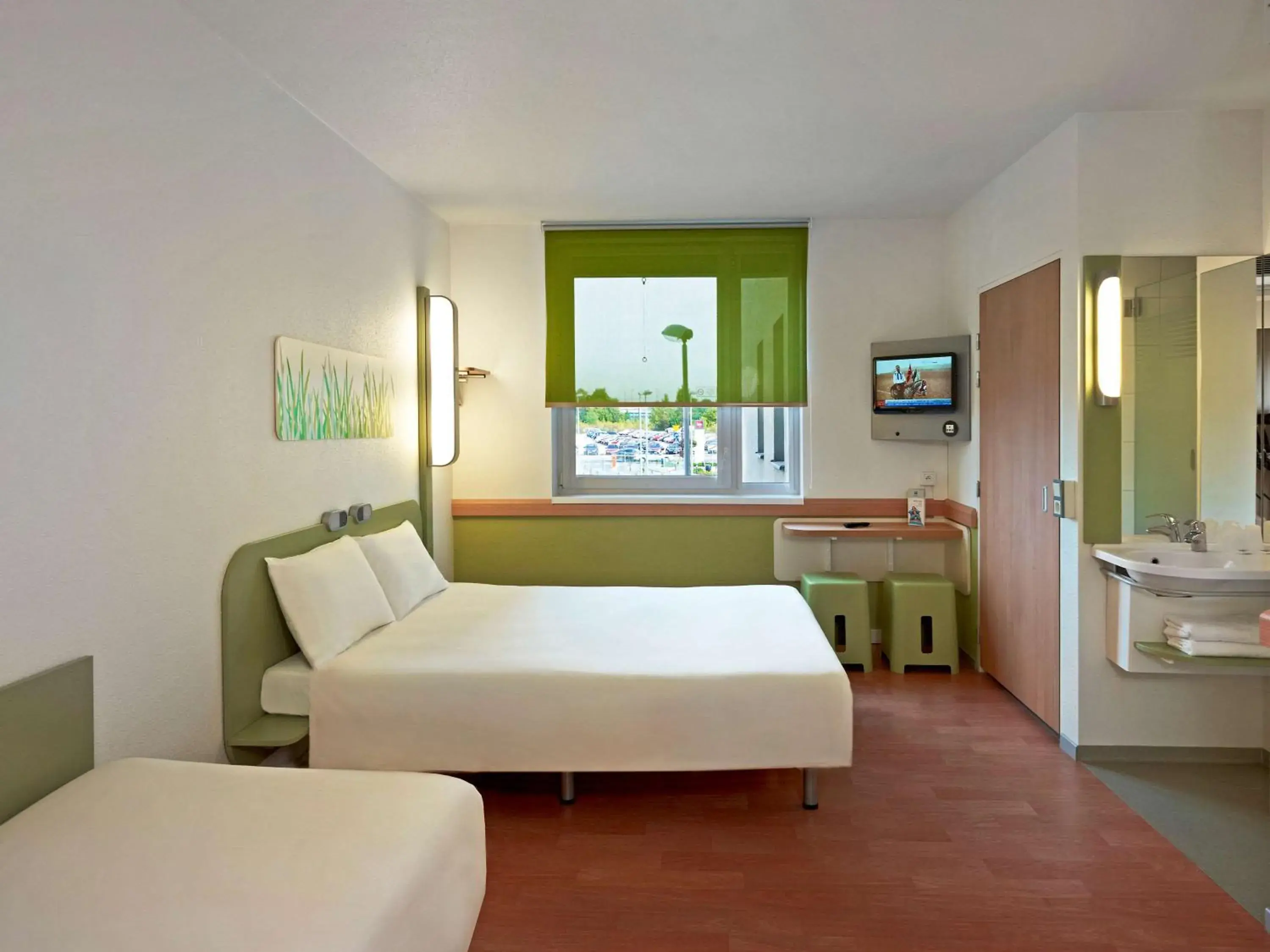 Photo of the whole room, Bed in ibis budget Krakow Stare Miasto Photo of the whole room, Bed in ibis budget Krakow Stare Miasto