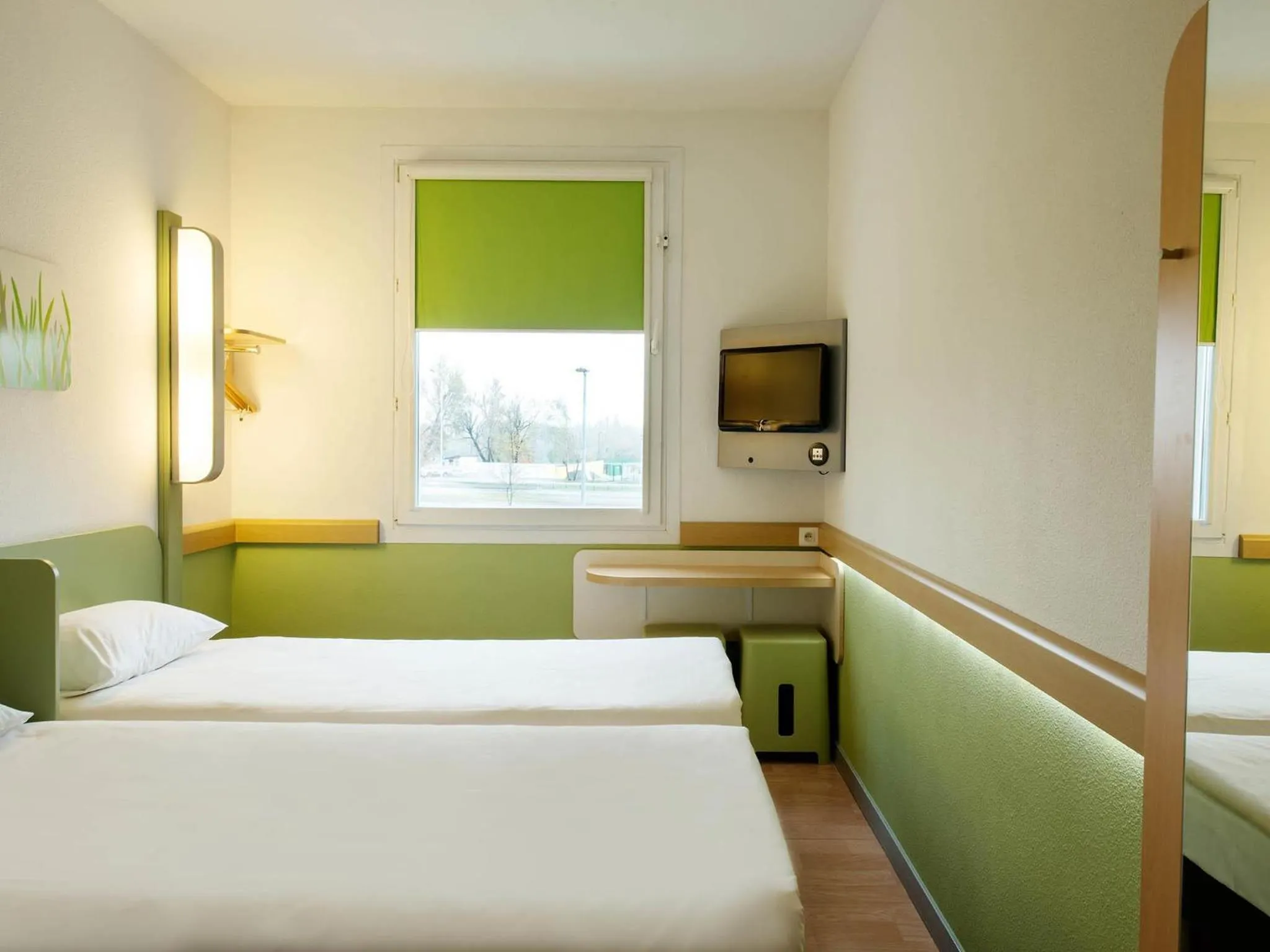 Bedroom, Bed in ibis budget Warszawa Centrum