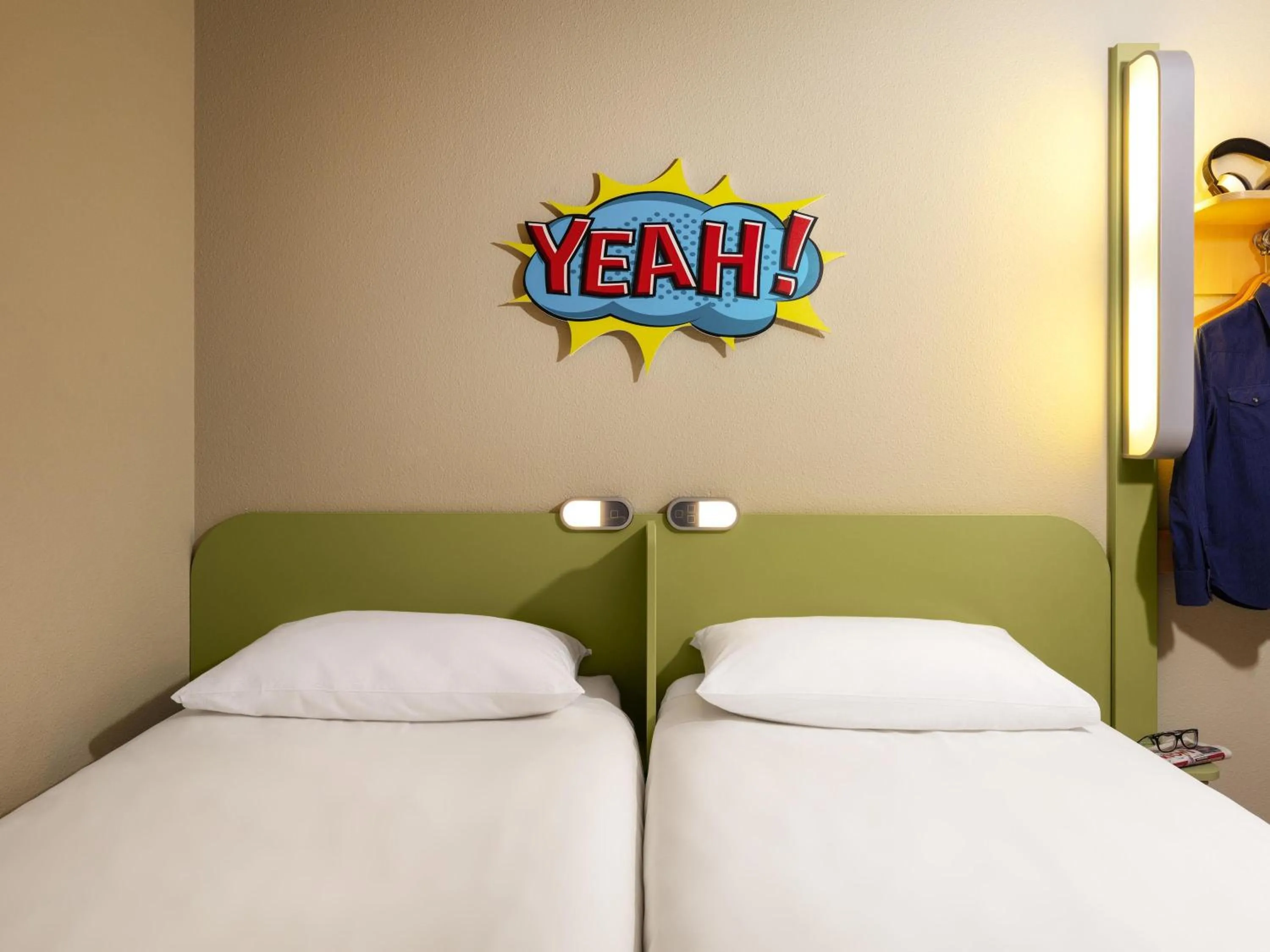 Bedroom, Bed in ibis budget Warszawa Centrum