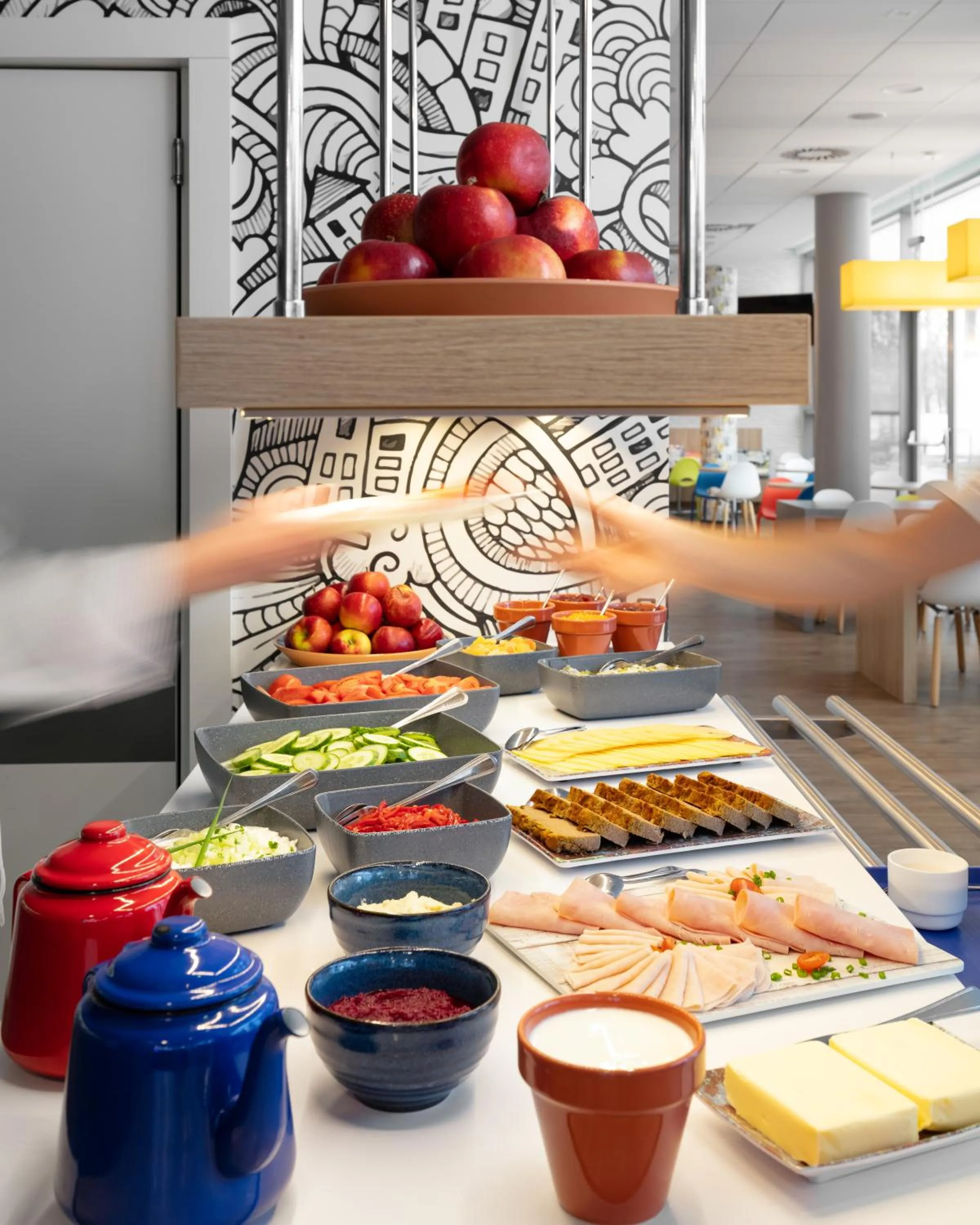 Food and drinks in ibis budget Warszawa Centrum