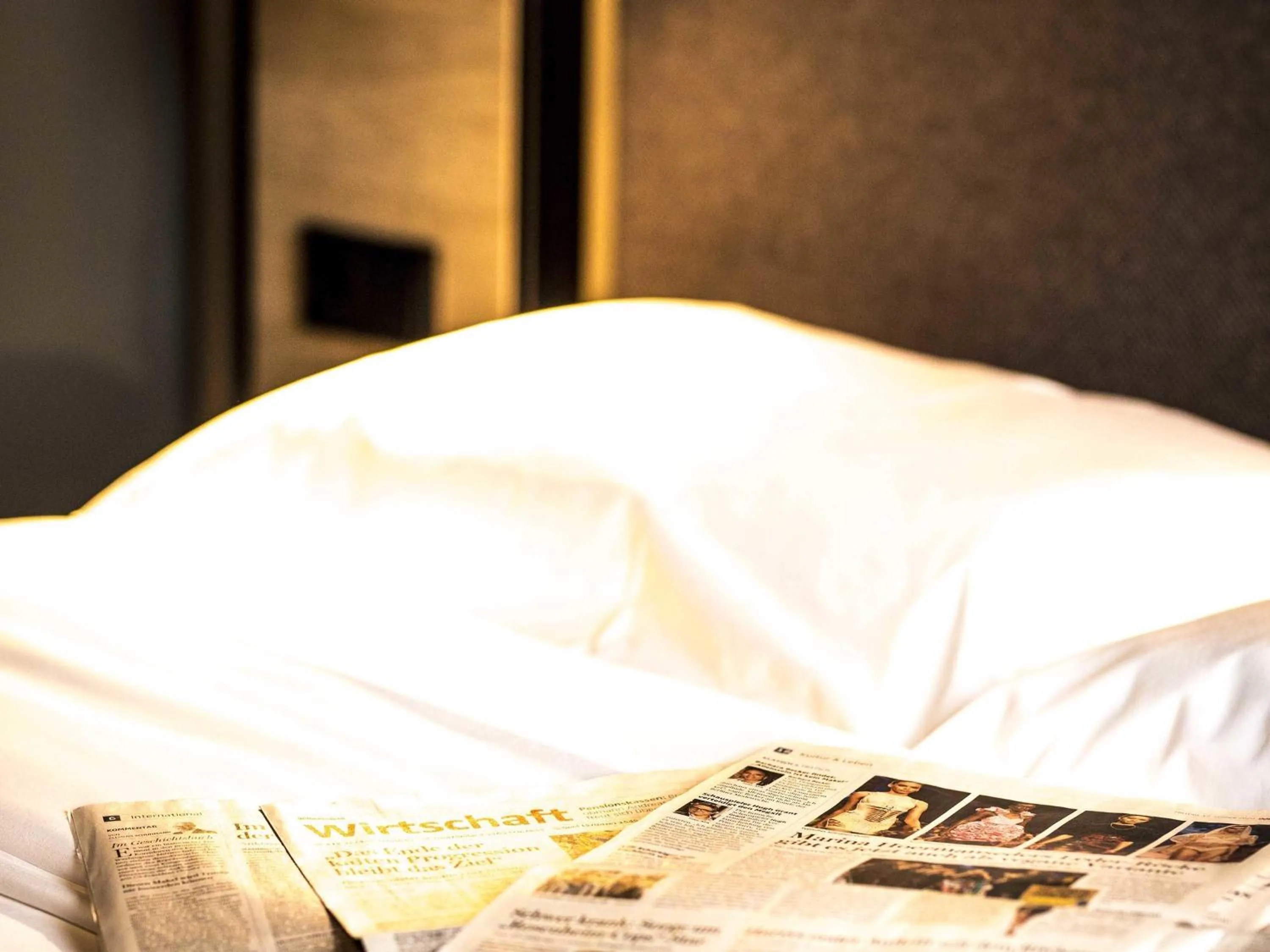 Bedroom, Bed in ibis Wels