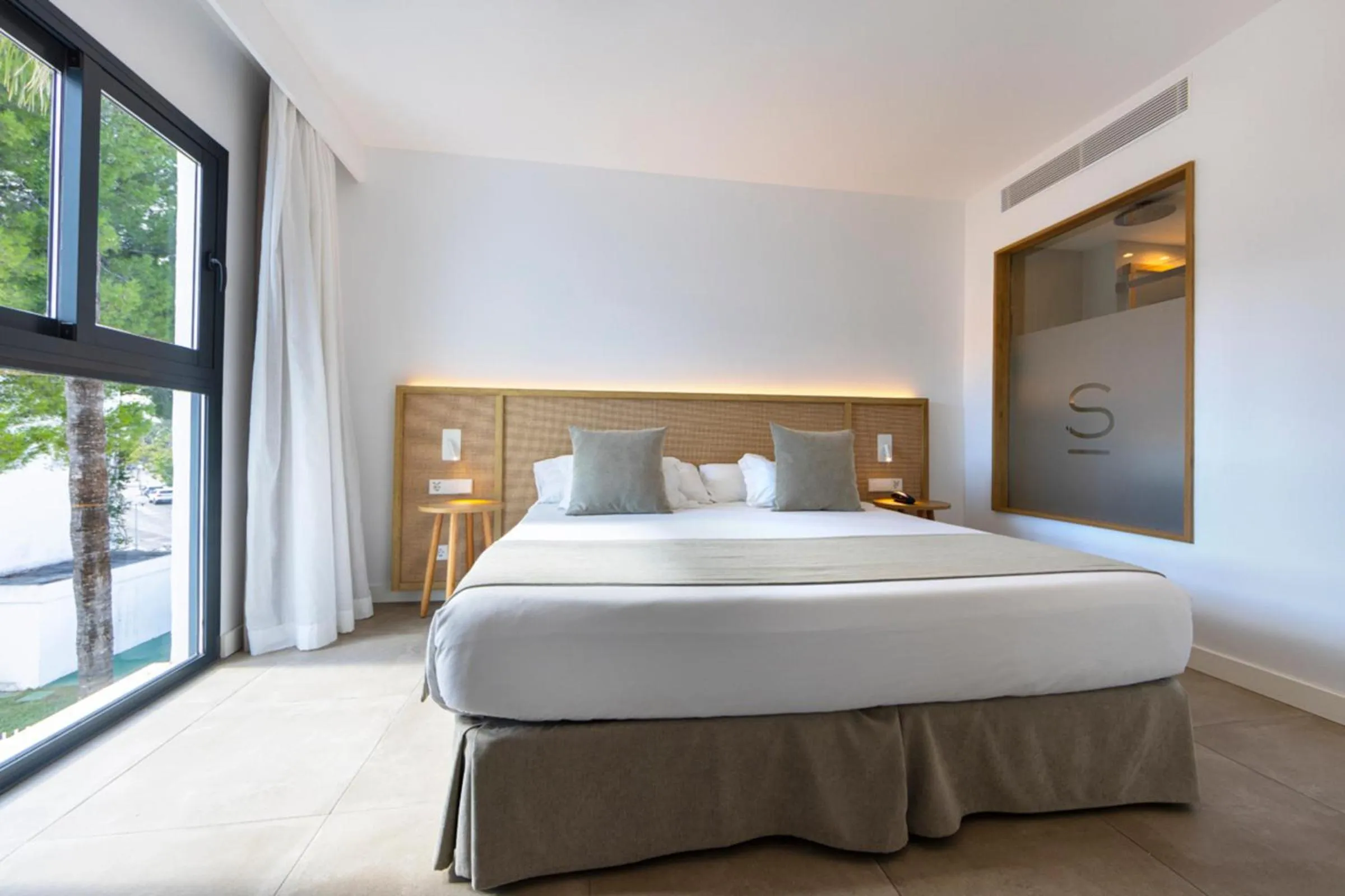 Bed in Sofia Alcudia Beach