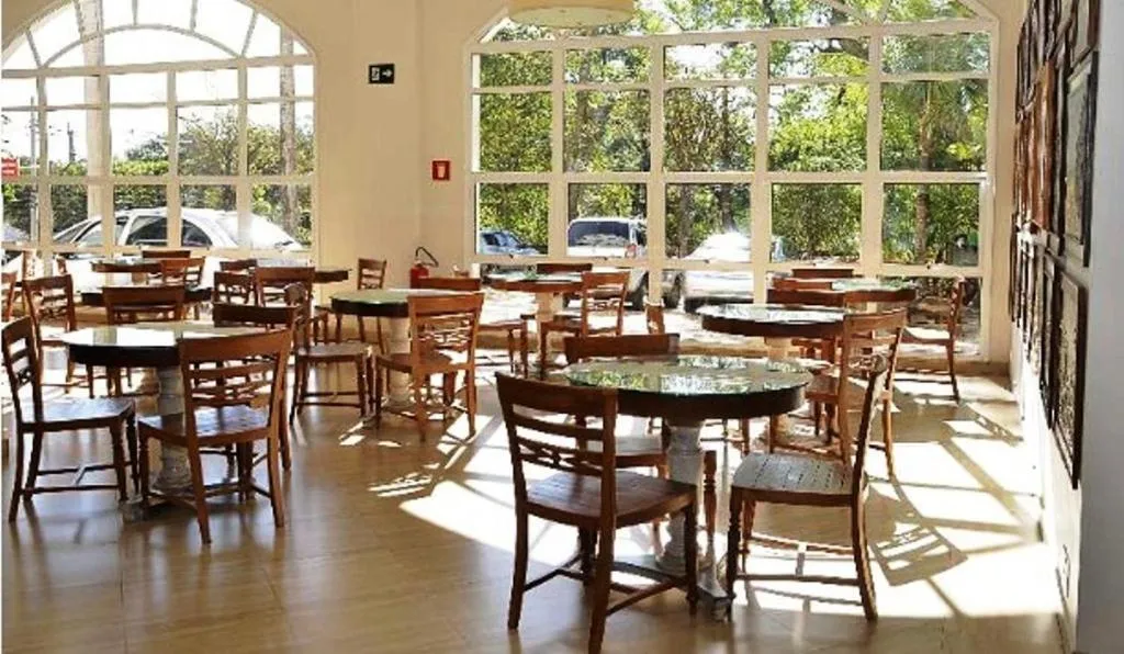 Restaurant/places to eat in Beira Rio Palace Hotel