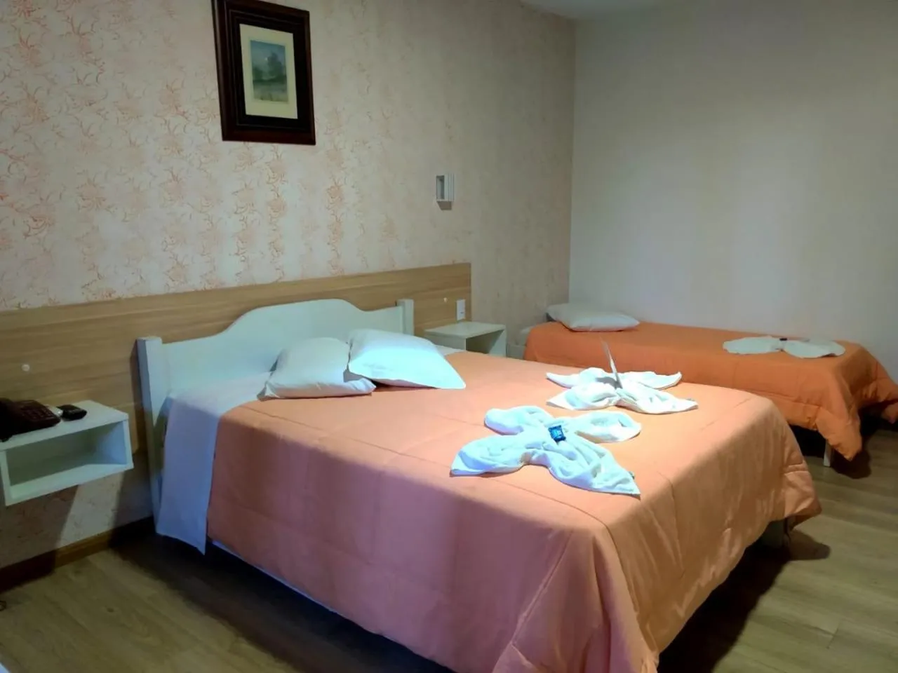 Bed in Hotel Alpen Hof