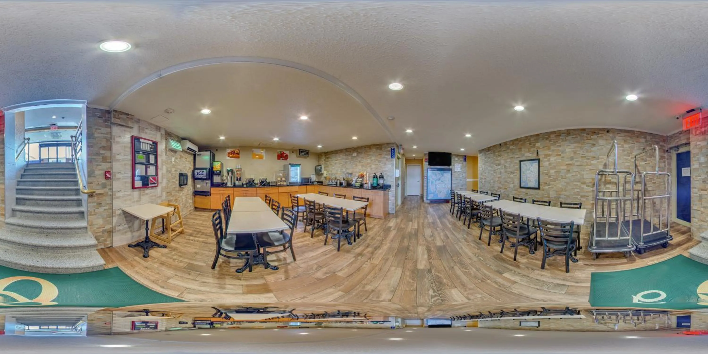 Restaurant/places to eat in Quality Inn JFK Airport Rockaway Blvd