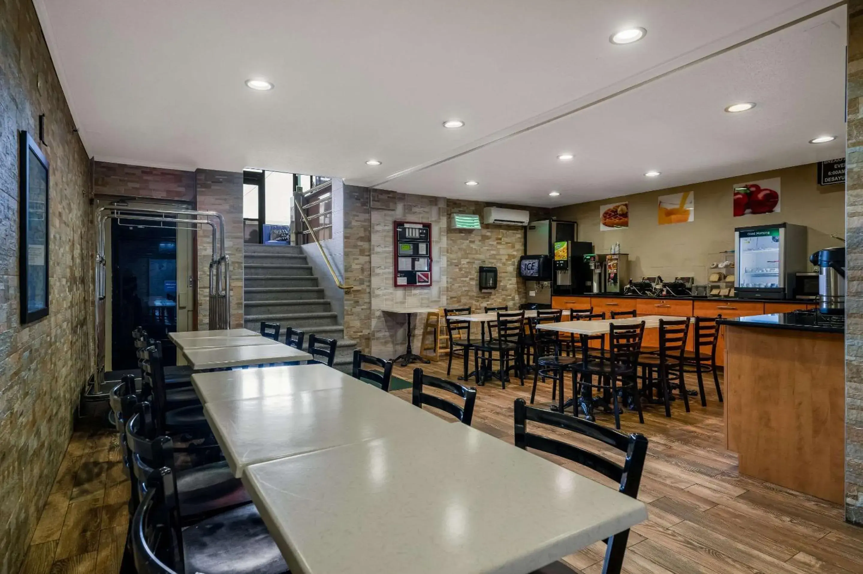 Breakfast in Quality Inn JFK Airport Rockaway Blvd Breakfast in Quality Inn JFK Airport Rockaway Blvd