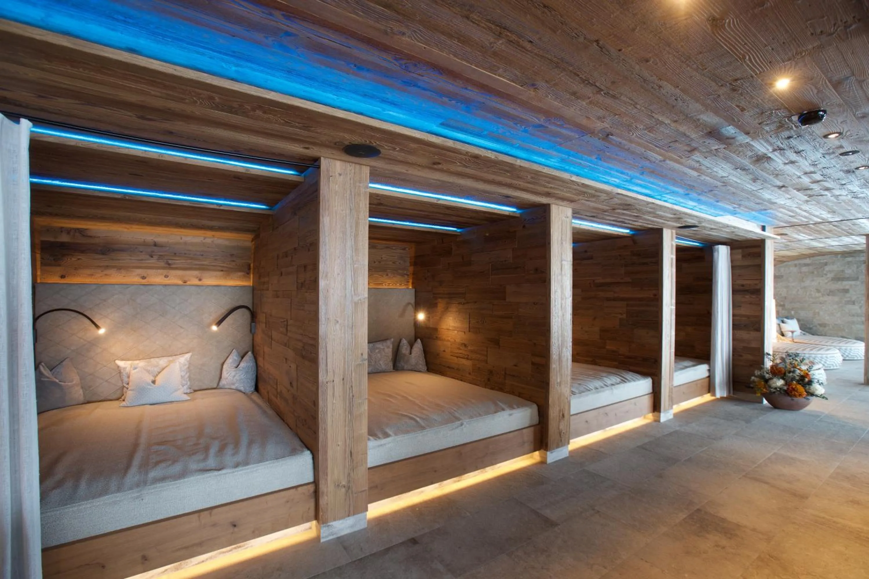 Spa and wellness centre/facilities, Bed in Hotel Bergblick 5 Sterne