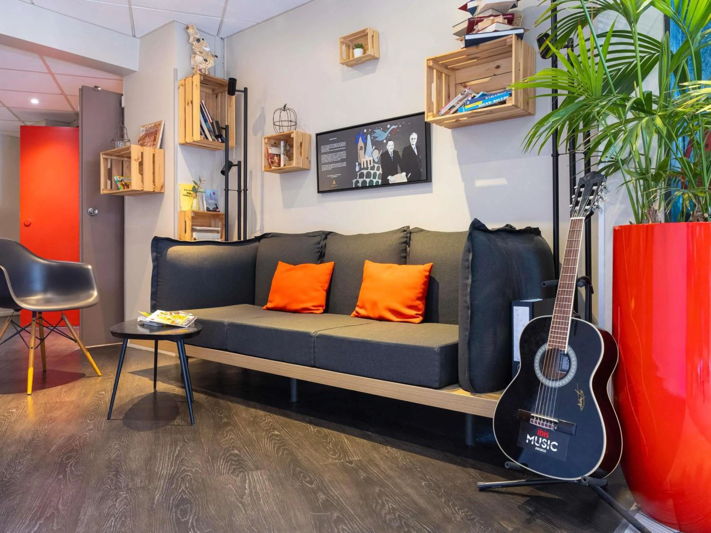 Lounge or bar in ibis Metz Nord