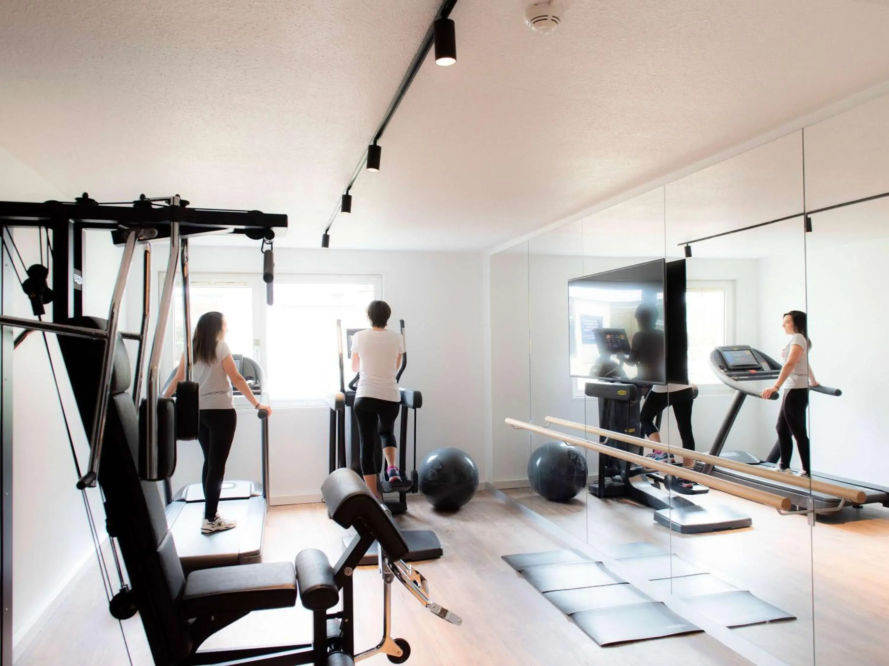 Fitness centre/facilities in ibis Metz Nord Fitness centre/facilities in ibis Metz Nord