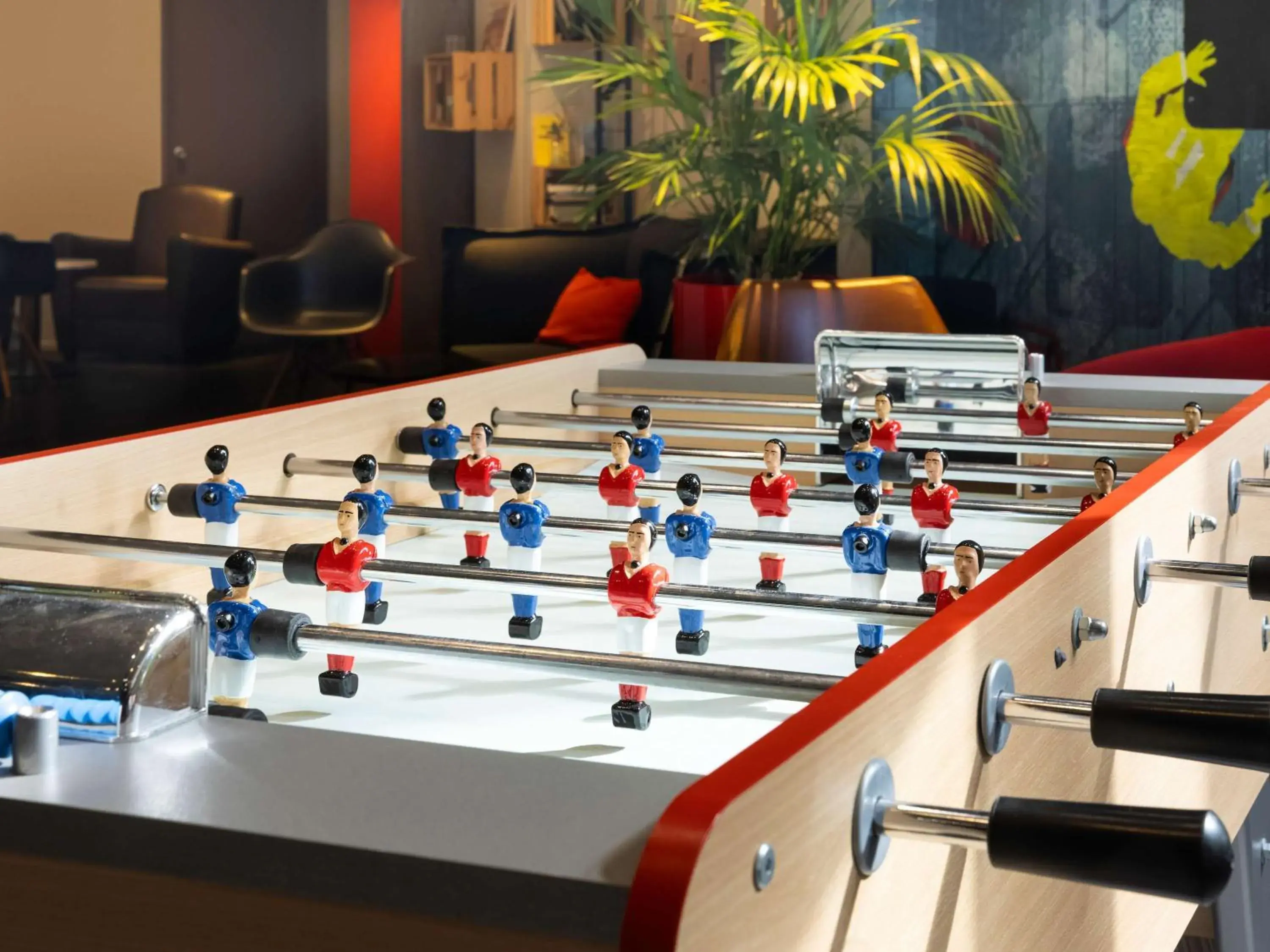 Lounge or bar in ibis Metz Nord Lounge or bar in ibis Metz Nord