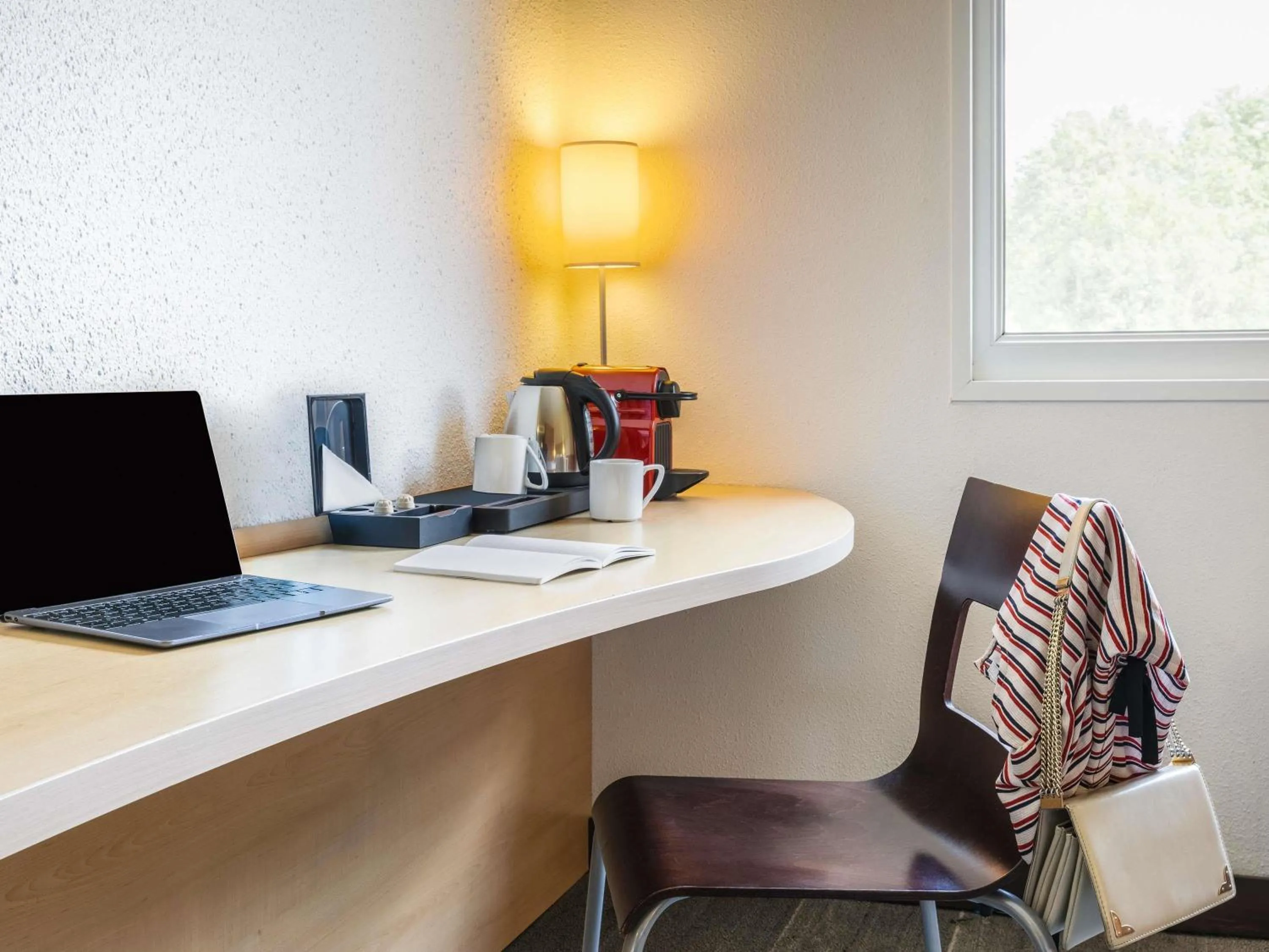 Bedroom in ibis Metz Nord