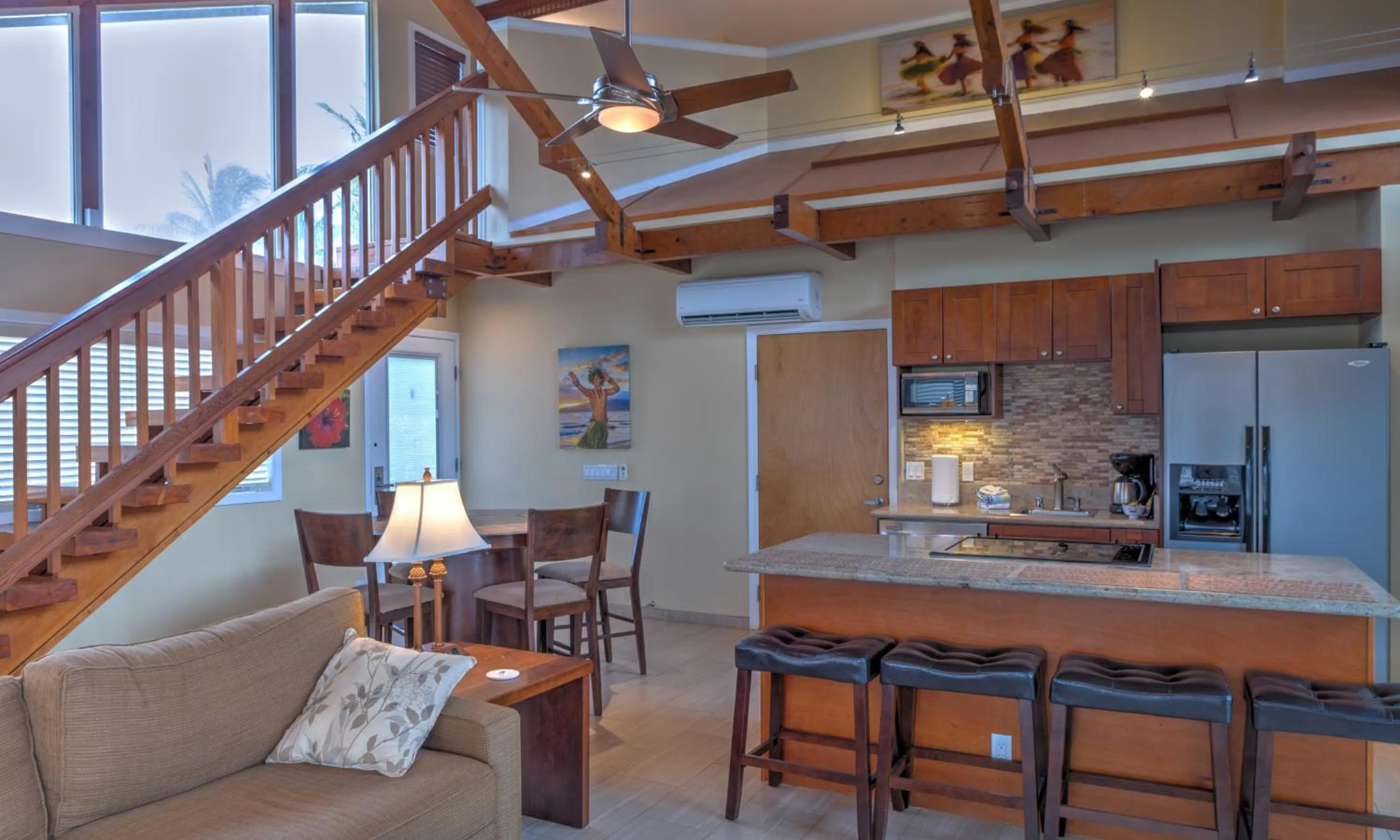 Kitchen or kitchenette in Kohea Kai Hotel Maui