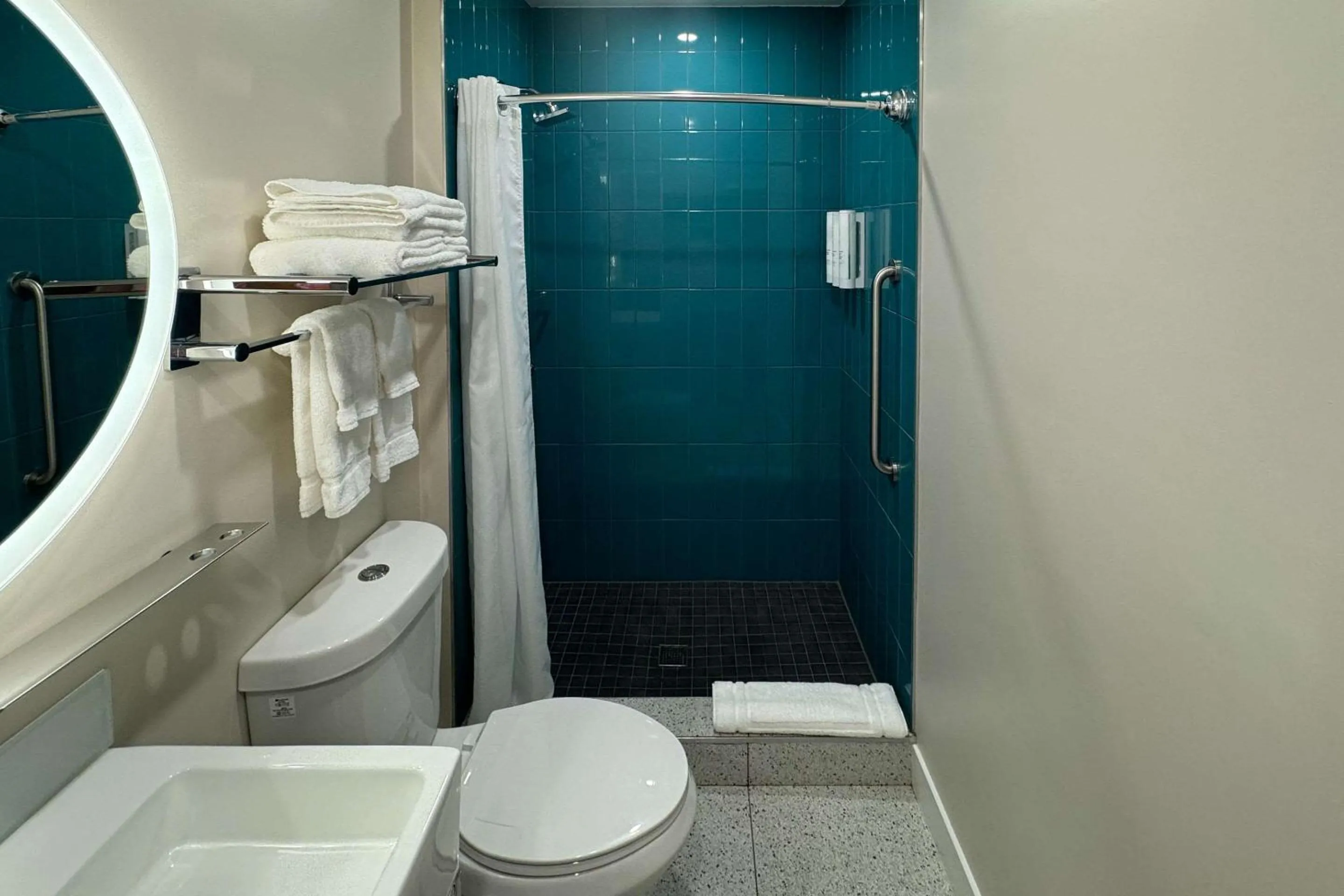 Bedroom in Kohea Kai Hotel Maui