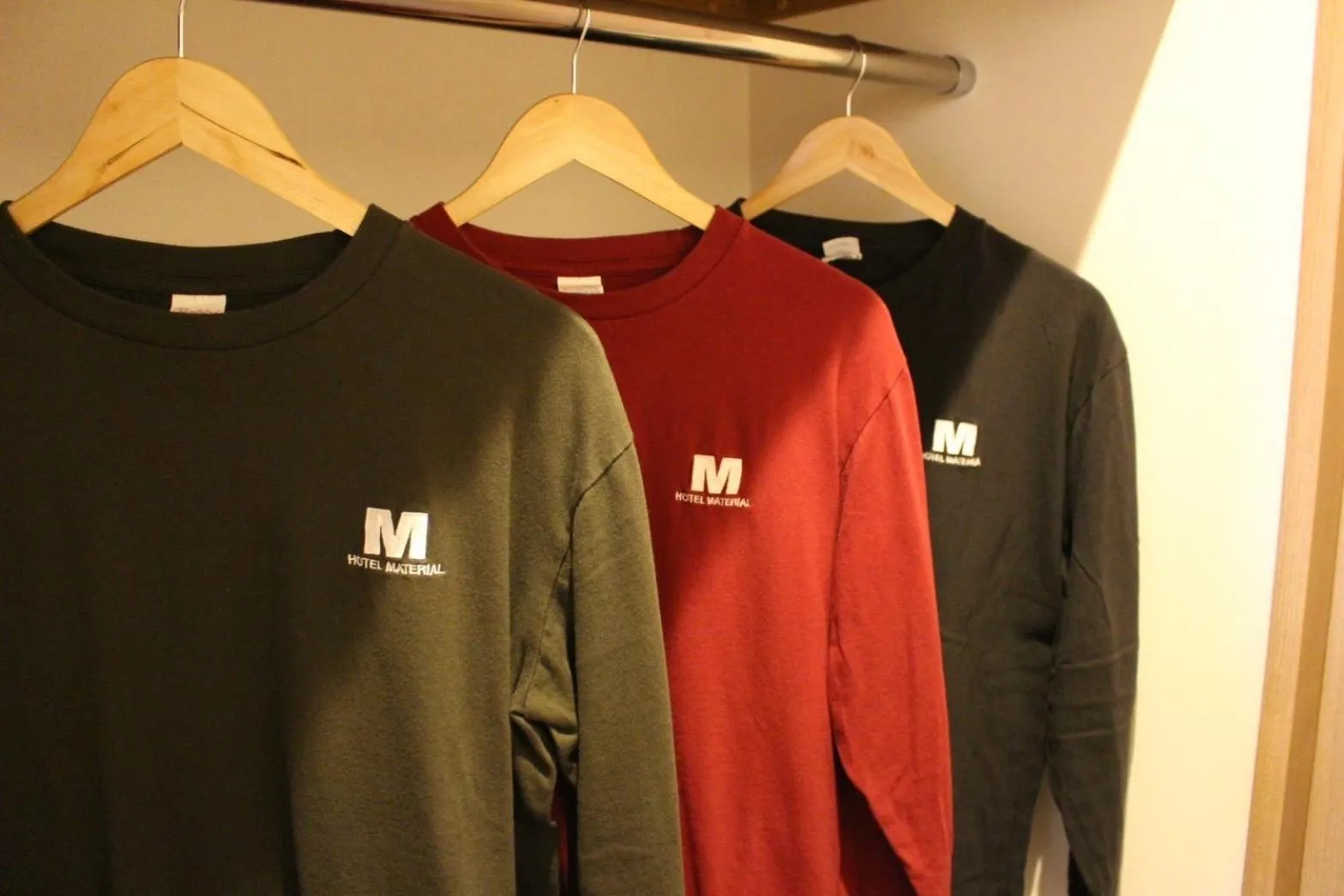 Photo of the whole room in MATERIAL Fuchomae