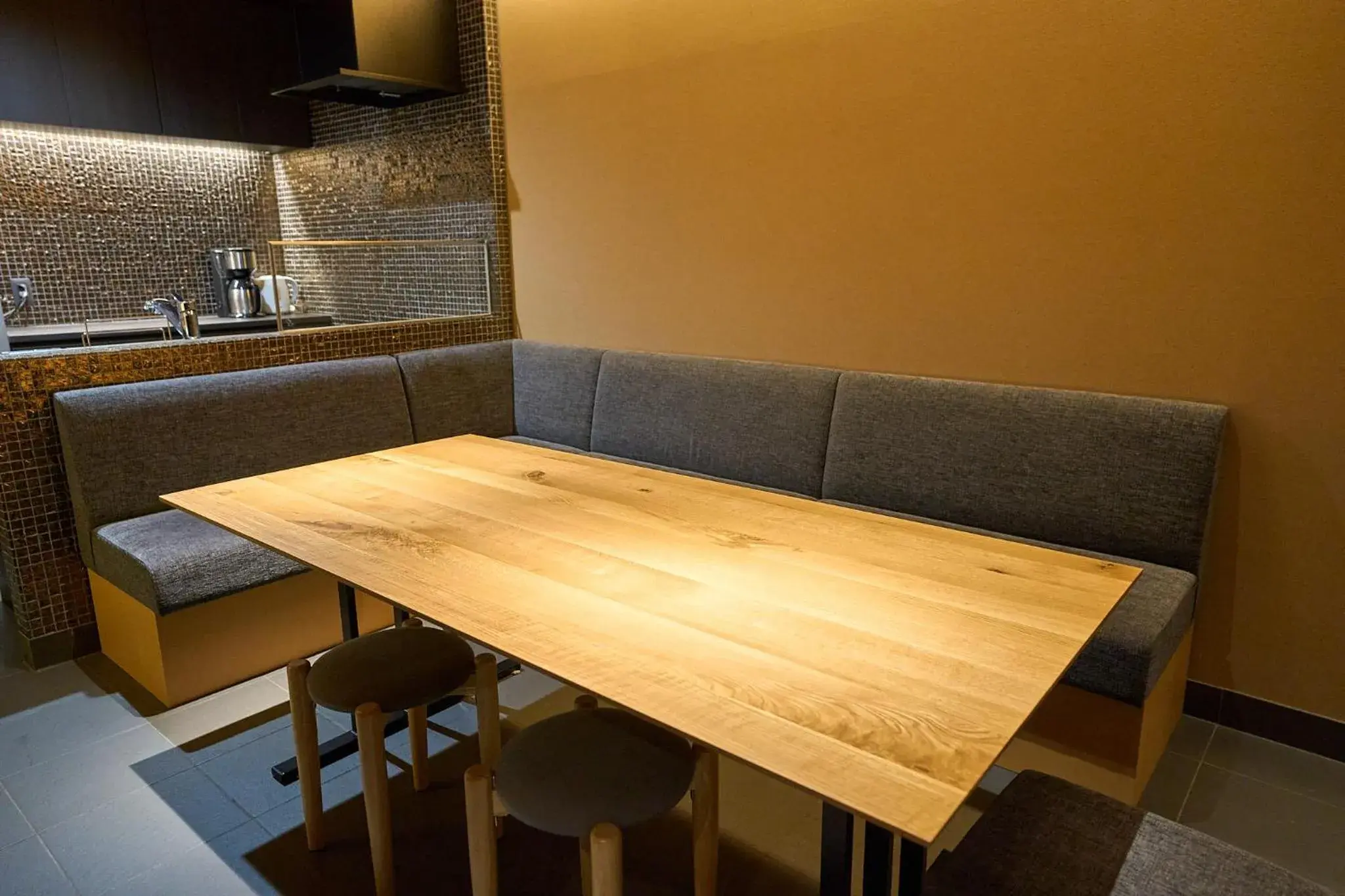 Living room in MATERIAL Fuchomae Living room in MATERIAL Fuchomae