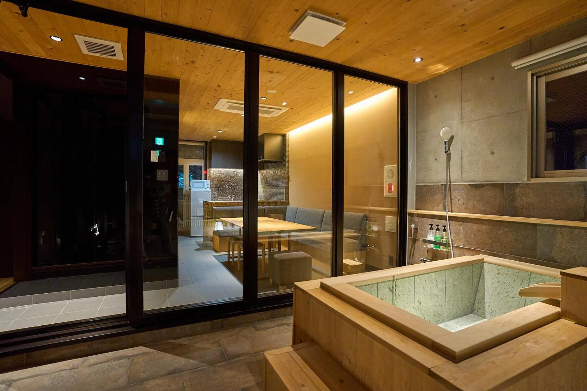 Photo of the whole room in MATERIAL Fuchomae