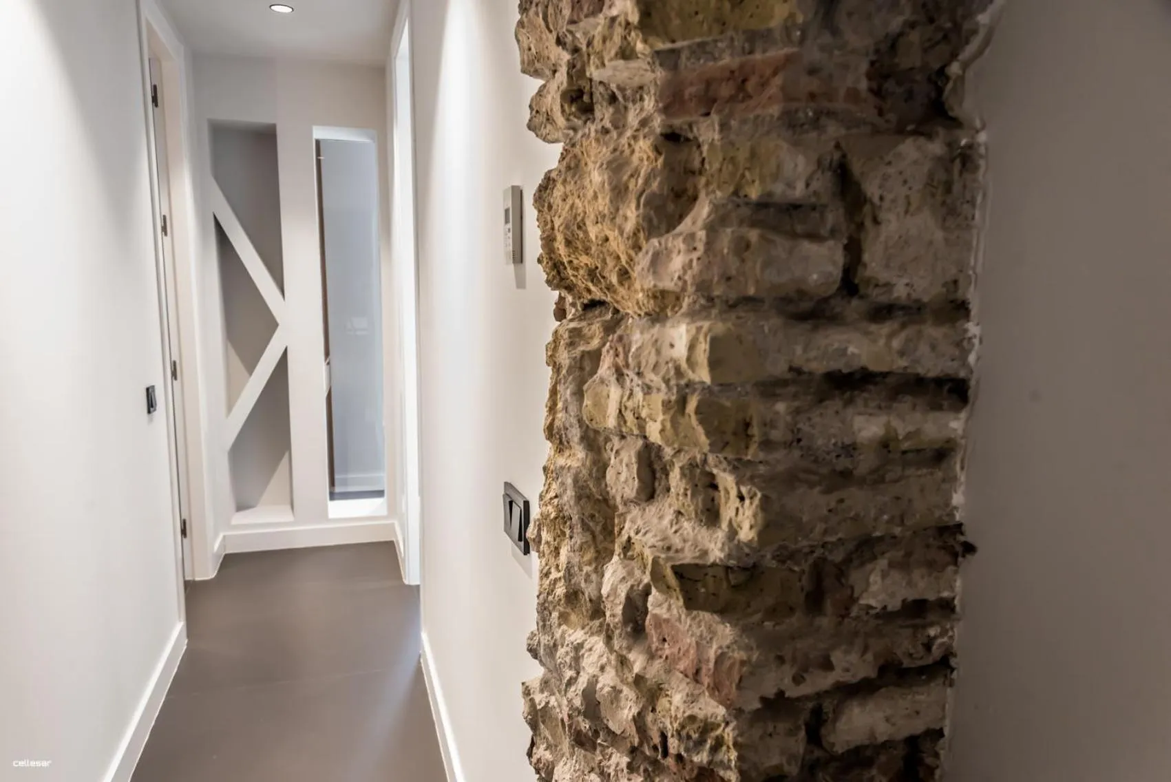 Photo of the whole room in Welldone Quality - Crystal pool