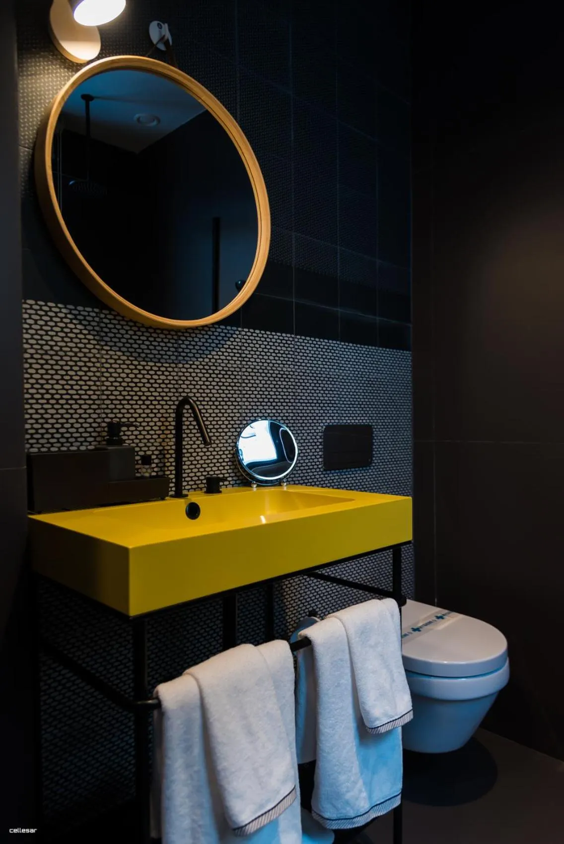 Bathroom in Welldone Quality - Crystal pool