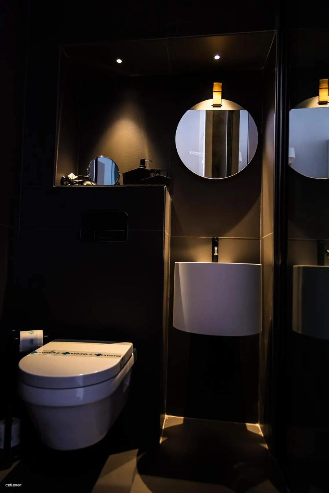 Bathroom in Welldone Quality - Crystal pool