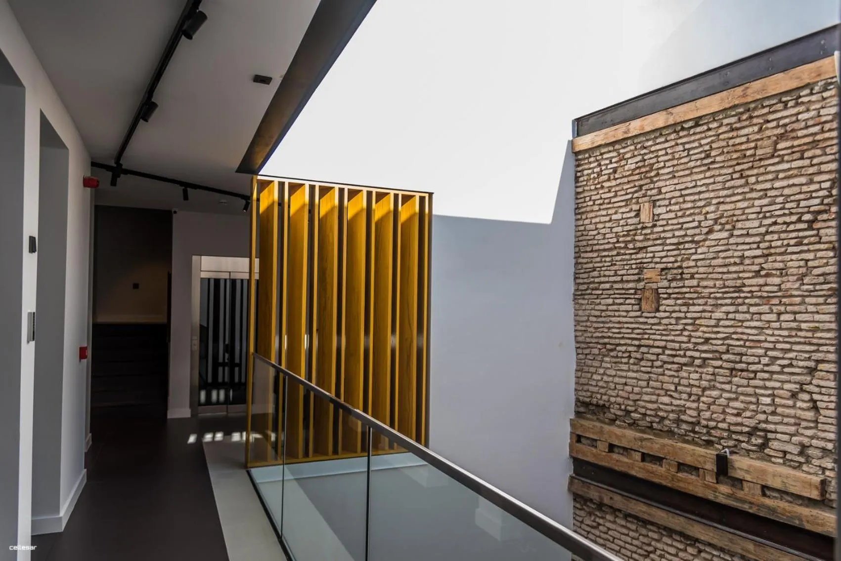 Decorative detail in Welldone Quality - Crystal pool