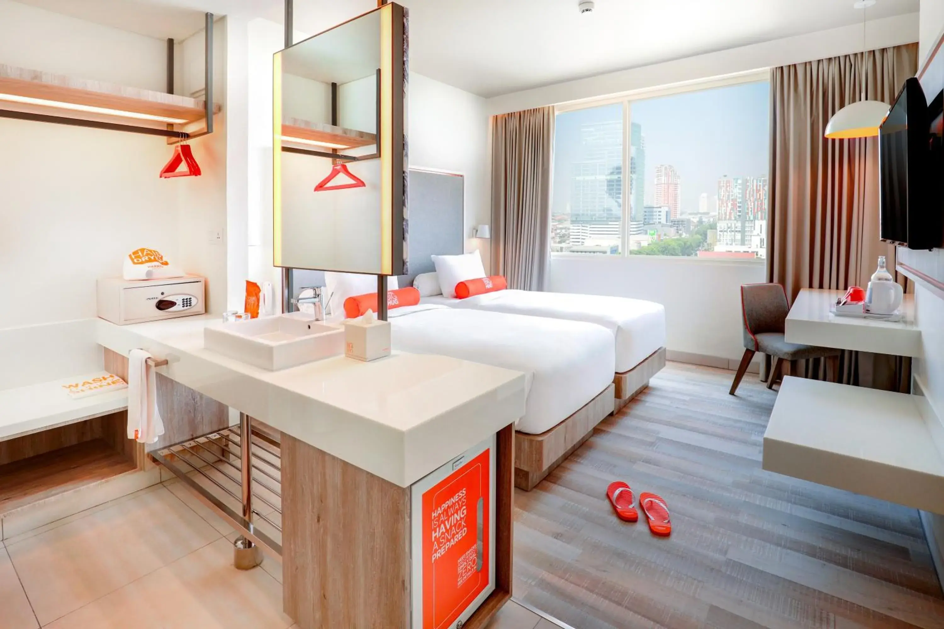 Bedroom, Bed in HARRIS Hotel & Conventions Bundaran Satelit Surabaya Bedroom, Bed in HARRIS Hotel & Conventions Bundaran Satelit Surabaya