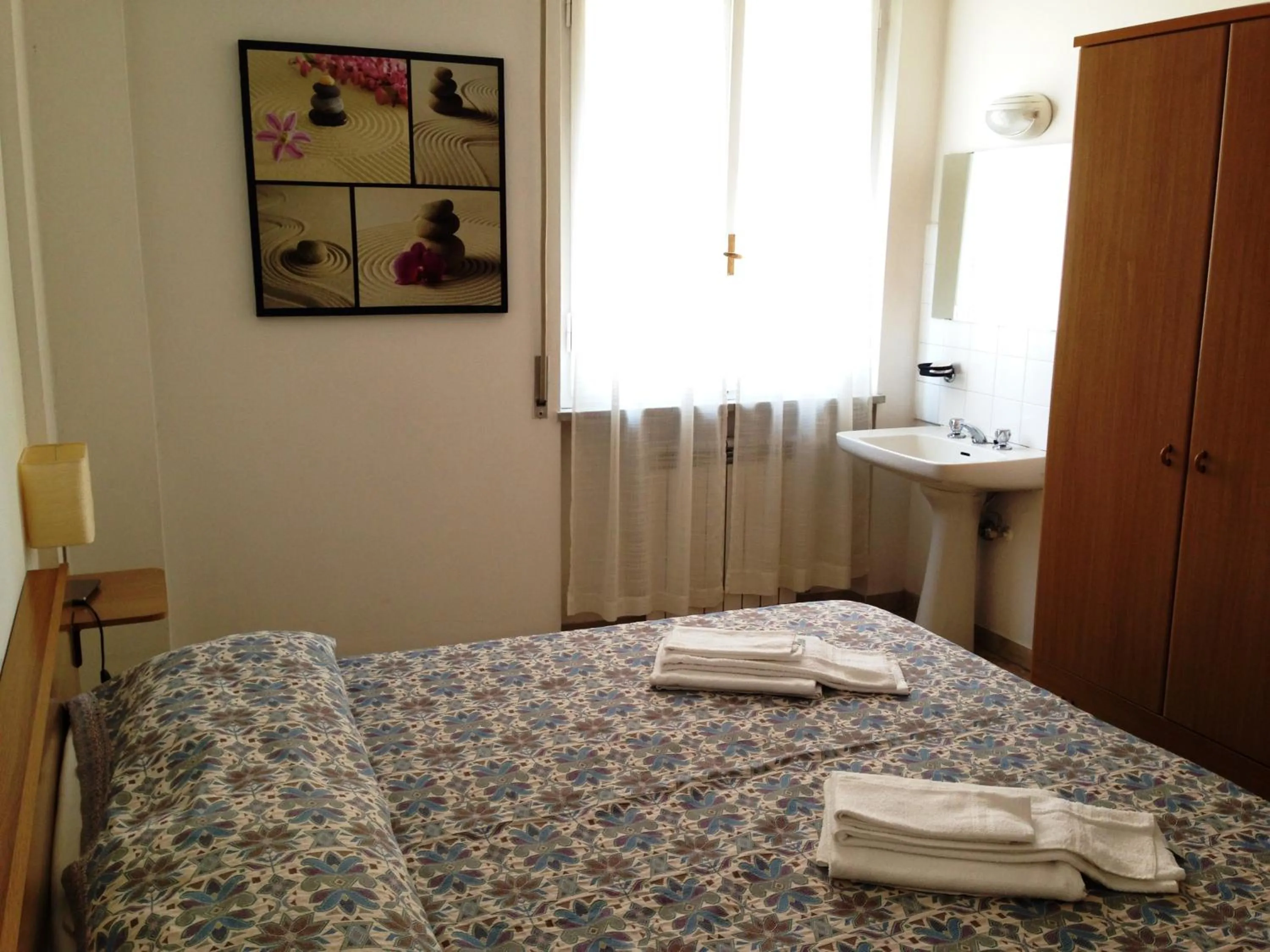 Day, Bed in Albergo La Neigra