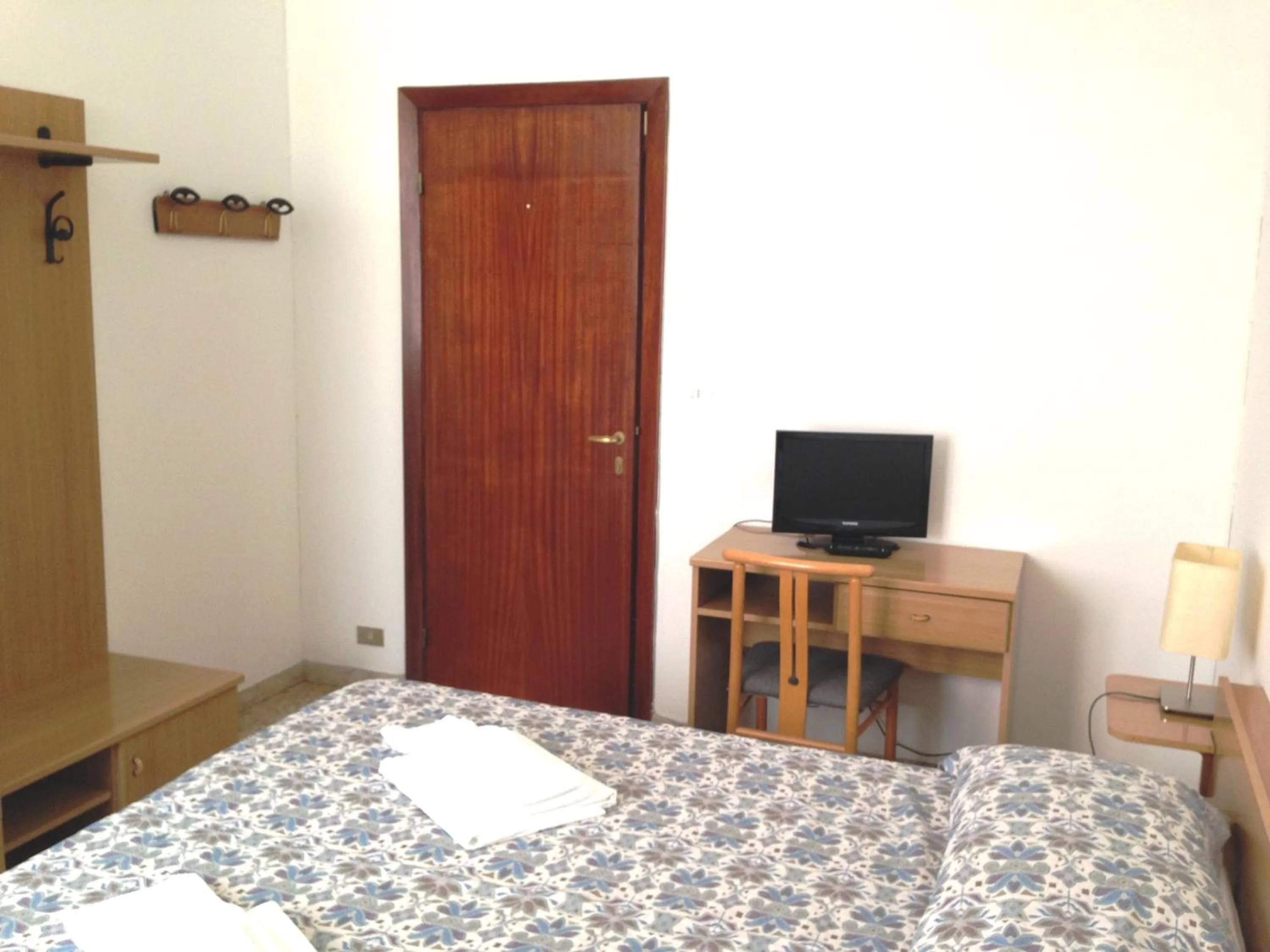 Photo of the whole room, Bed in Albergo La Neigra
