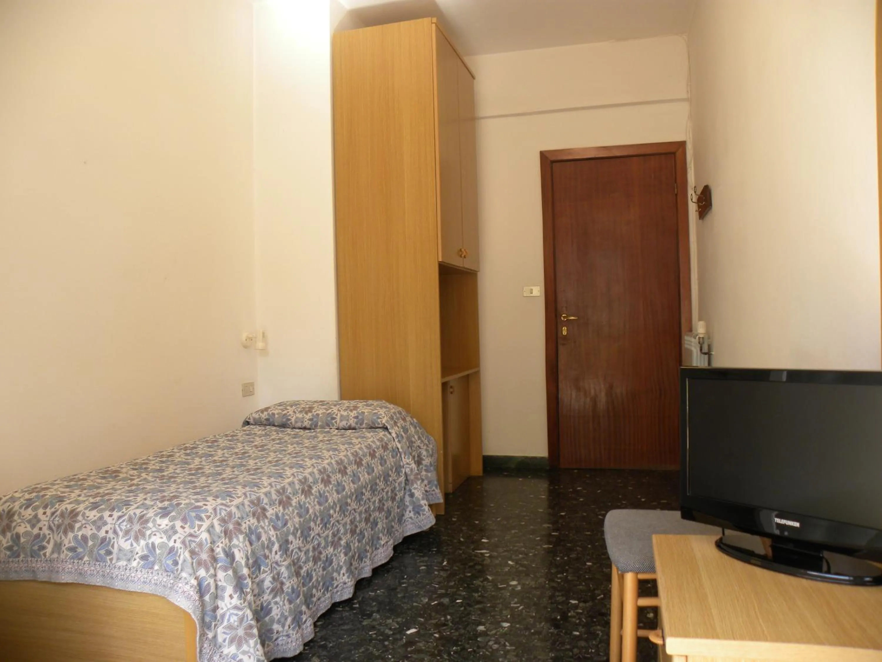 Photo of the whole room, Bed in Albergo La Neigra