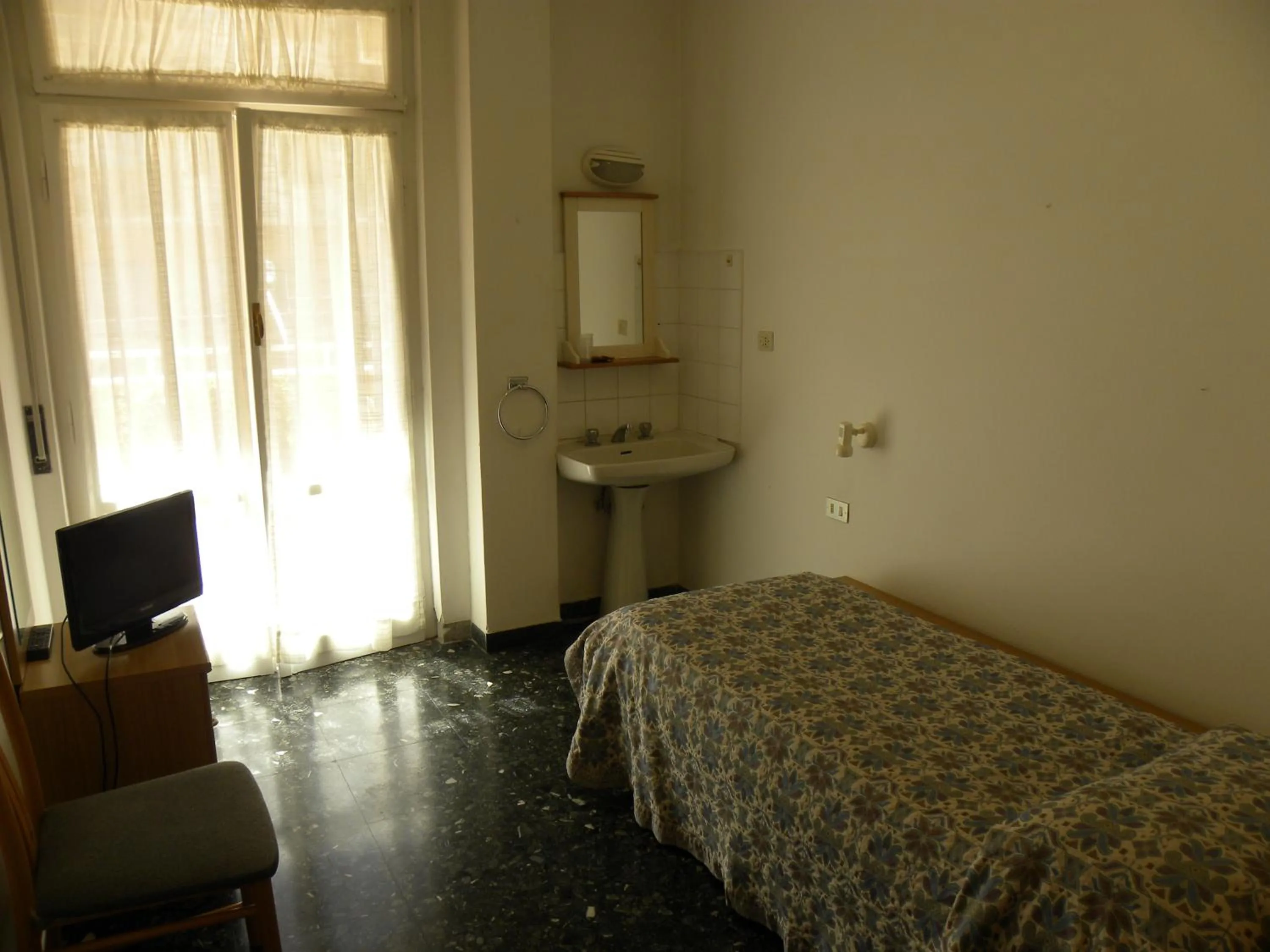 Day, Bed in Albergo La Neigra