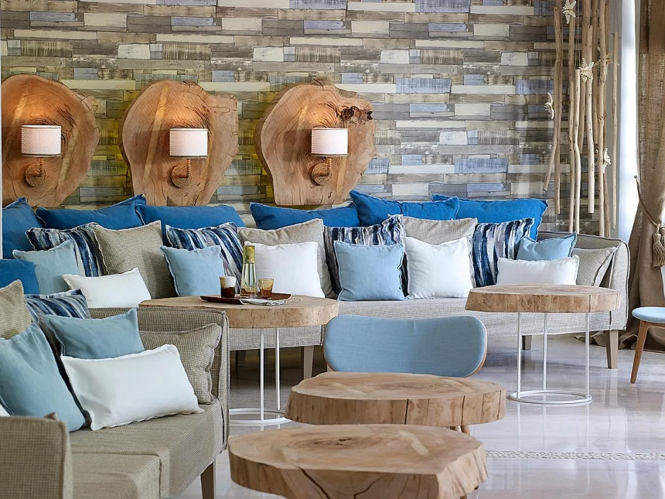 Living room in Kythnos Bay Hotel