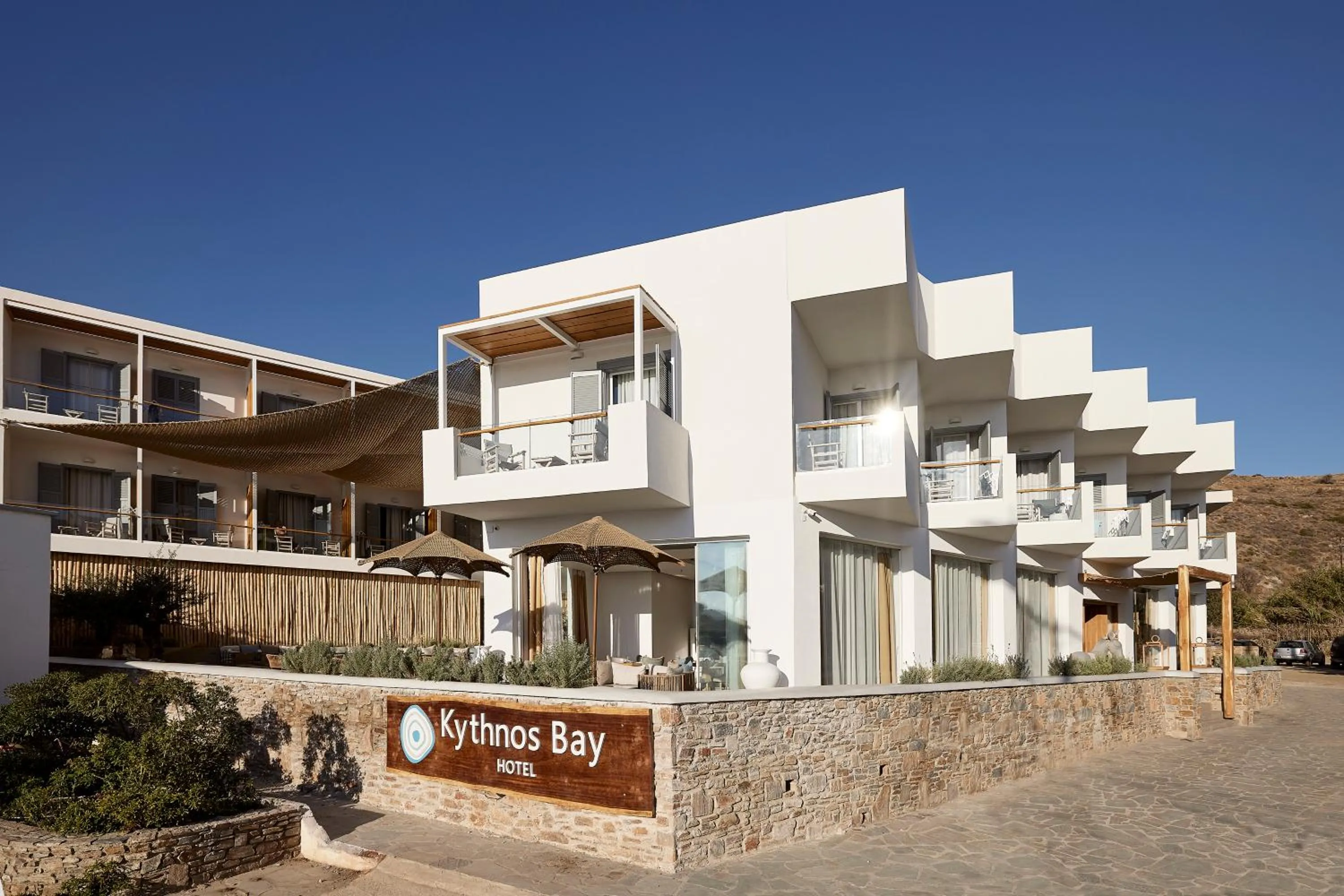 Property building in Kythnos Bay Hotel
