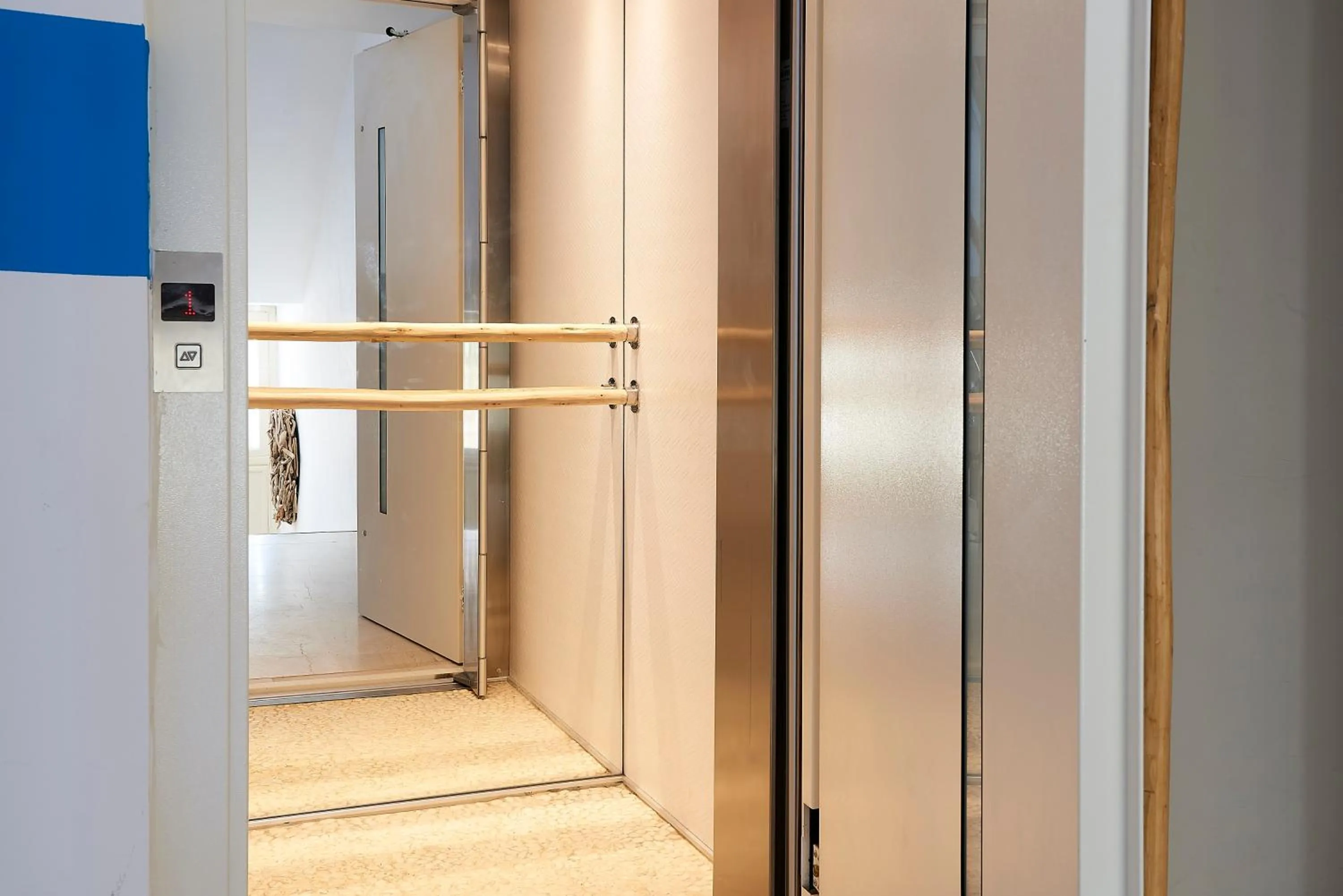 elevator in Kythnos Bay Hotel