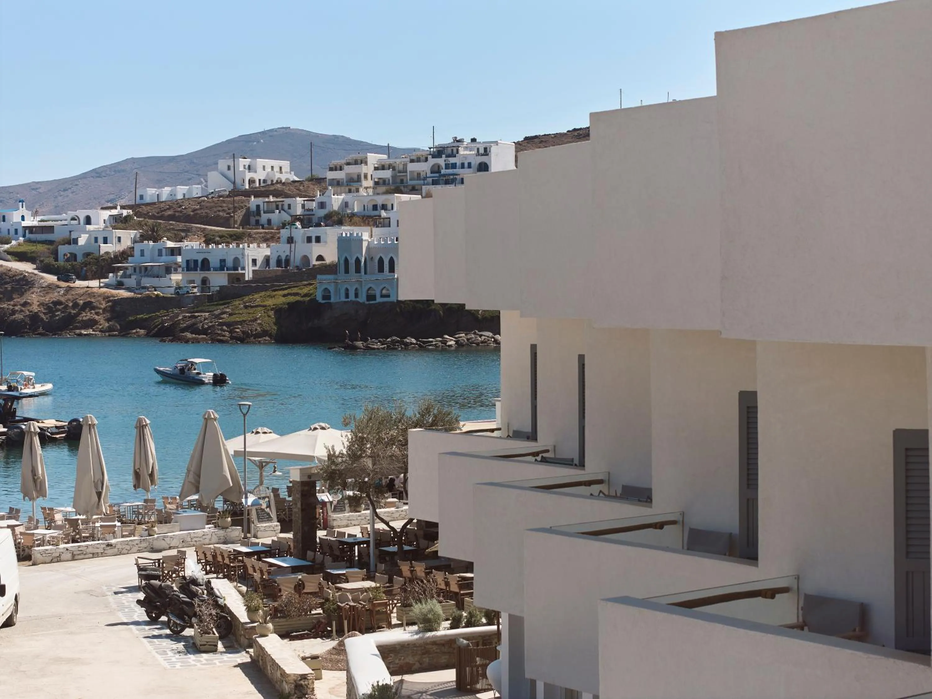 Property building in Kythnos Bay Hotel