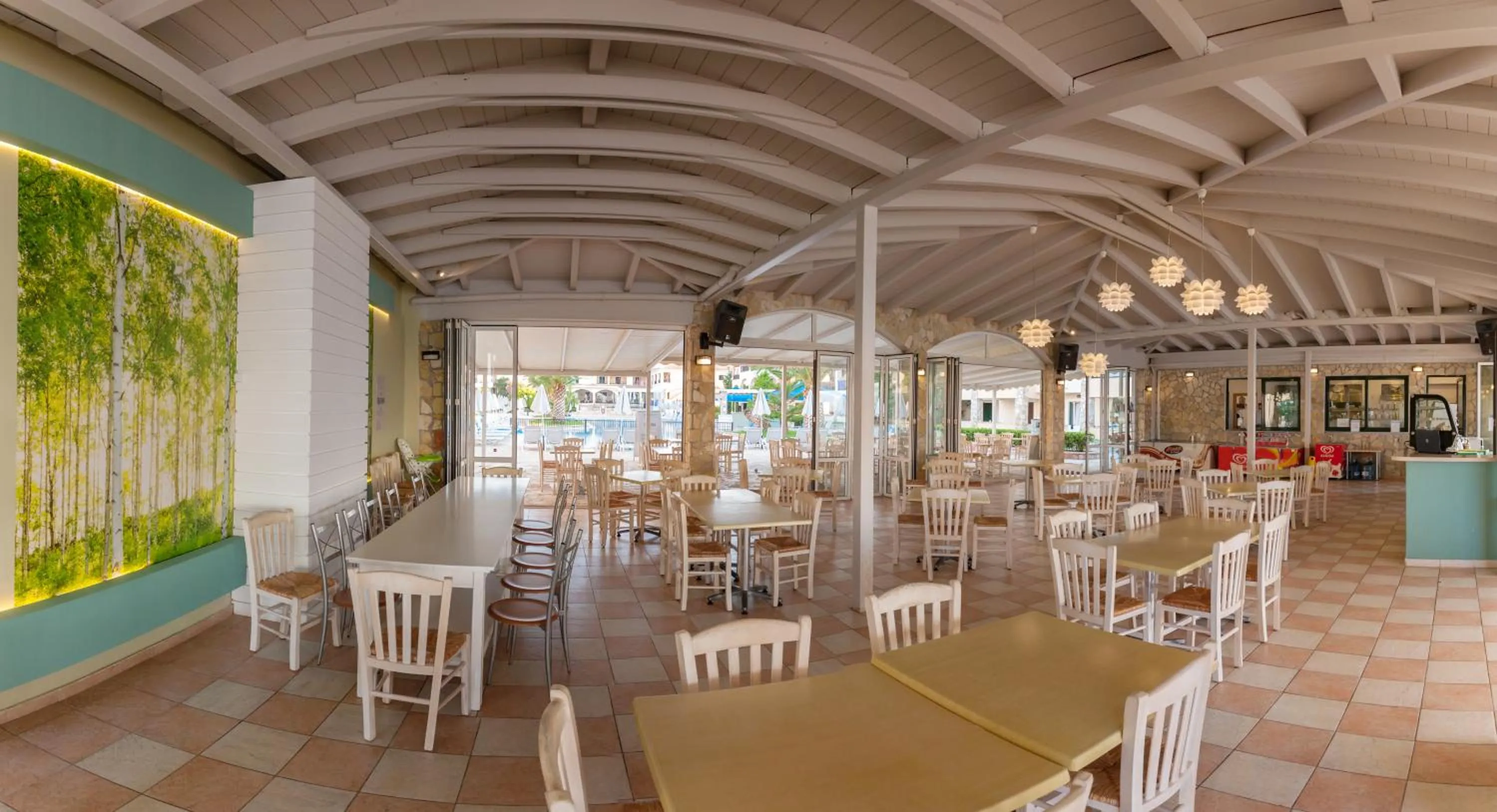 Restaurant/places to eat in Alykanas Village Resort