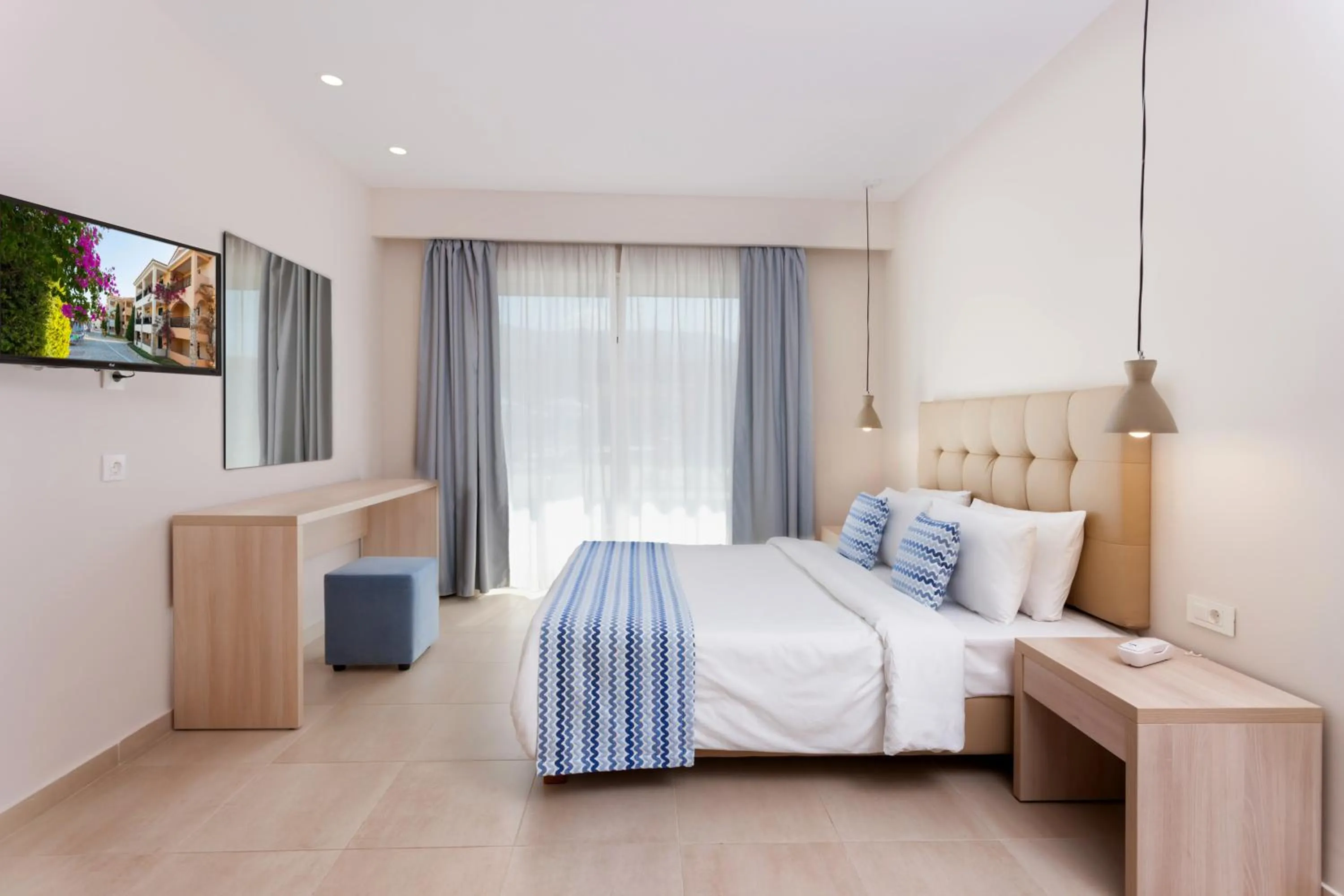 Bed in Alykanas Village Resort